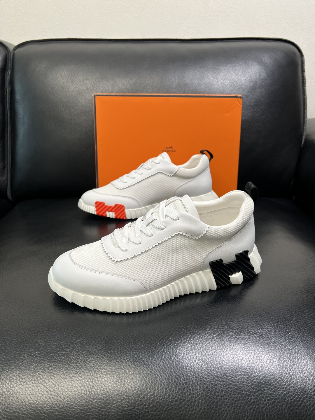 Hermes 高品质 顶级工艺品 爱马仕 专柜同步发售原厂配置，意大利进口原版牛皮面料，高品质拼接工艺，