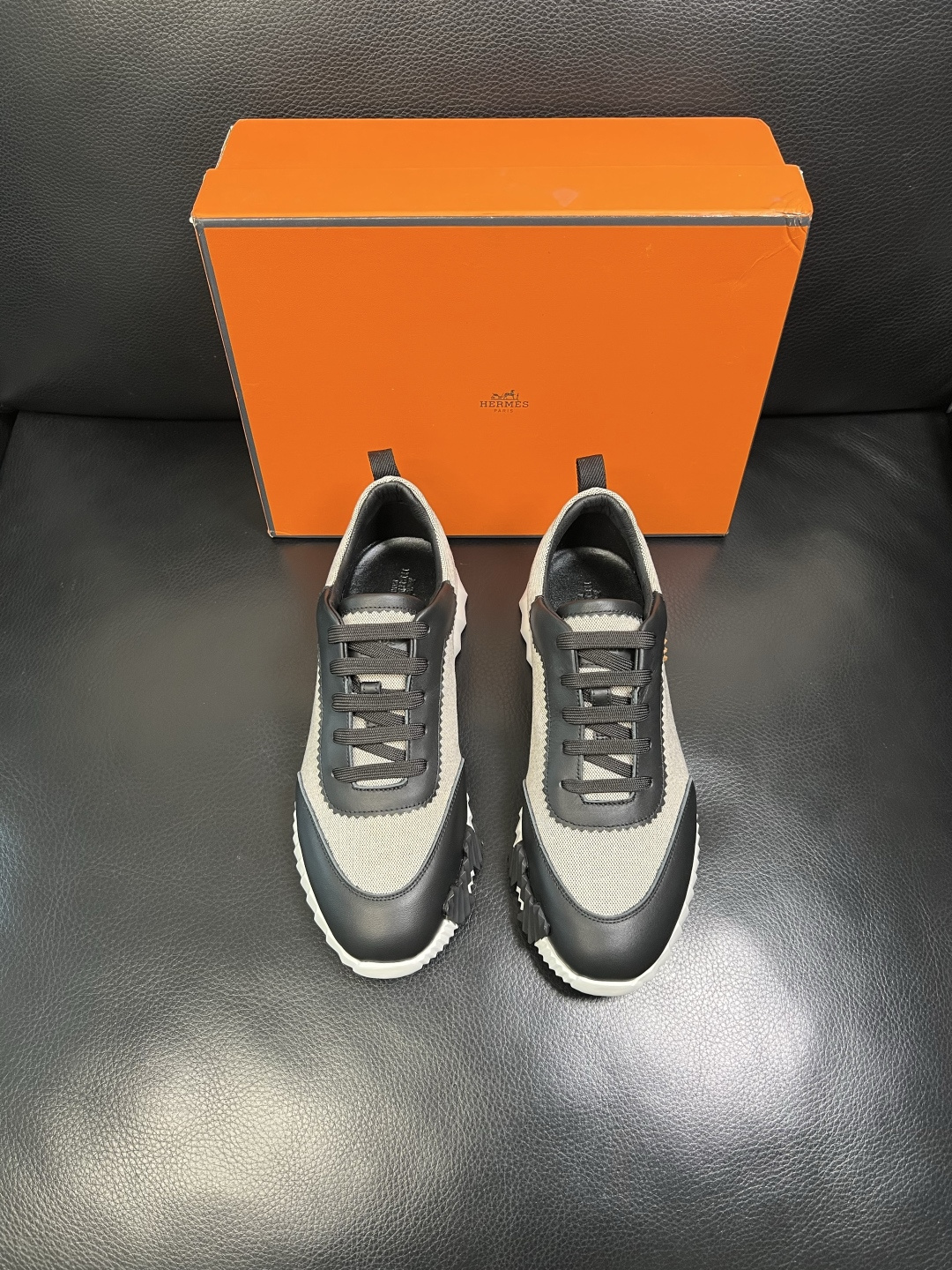 Hermes 高品质 顶级工艺品 爱马仕 专柜同步发售原厂配置，意大利进口原版牛皮面料，高品质拼接工艺，