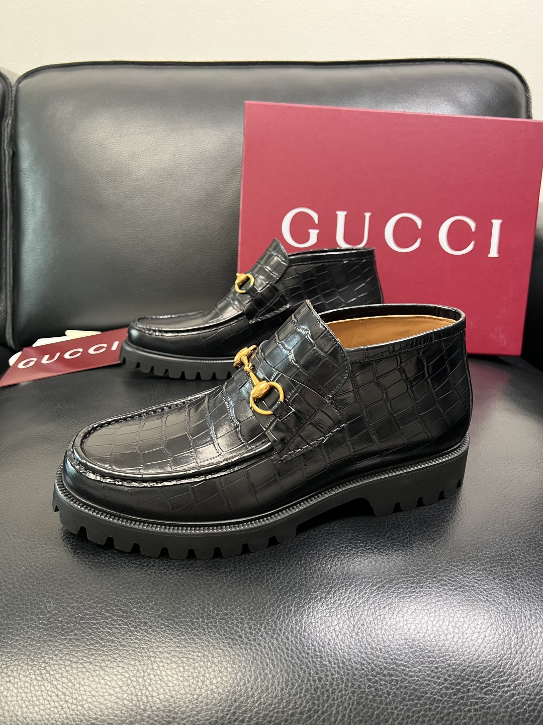 Ferragamo 高品质 顶级工艺品 菲拉格慕 靴子高帮专柜同步发售原厂配置，意大利进口原版牛皮，进口