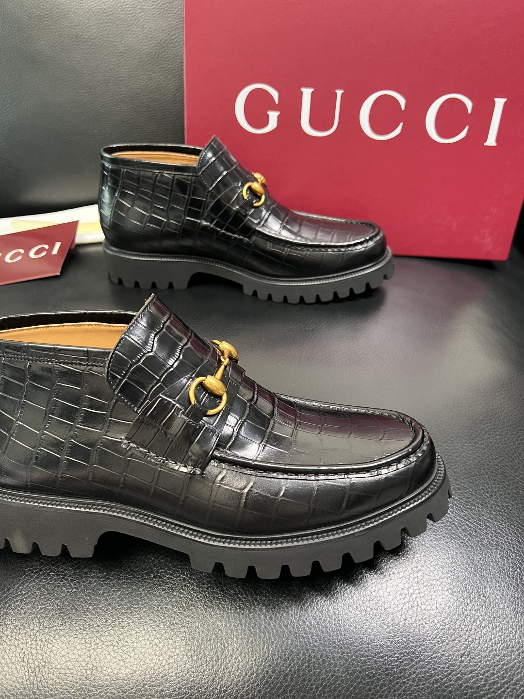 Ferragamo 高品质 顶级工艺品 菲拉格慕 靴子高帮专柜同步发售原厂配置，意大利进口原版牛皮，进口