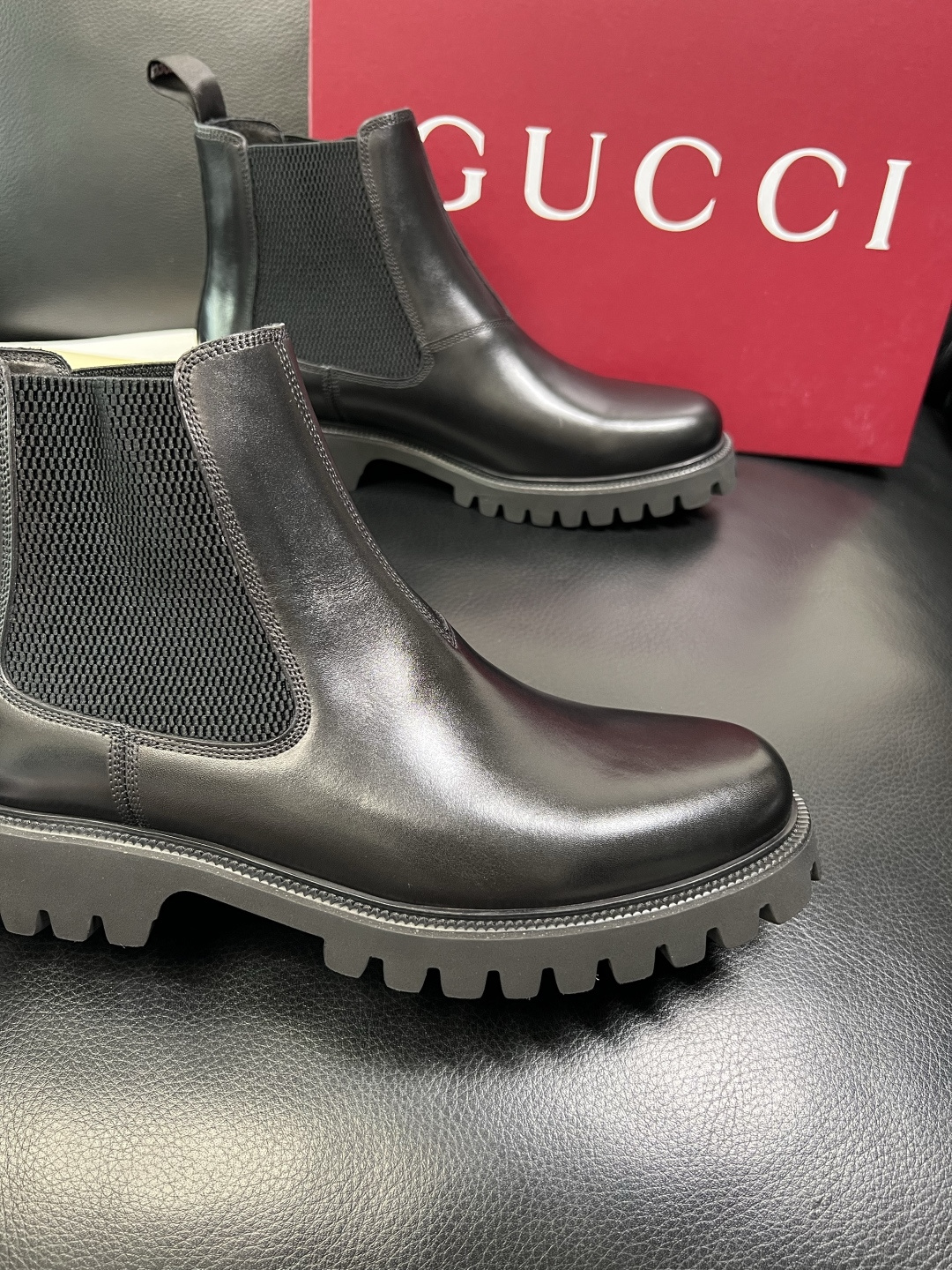 Ferragamo 高品质 顶级工艺品 菲拉格慕 靴子高帮专柜同步发售原厂配置，意大利进口原版牛皮，进口