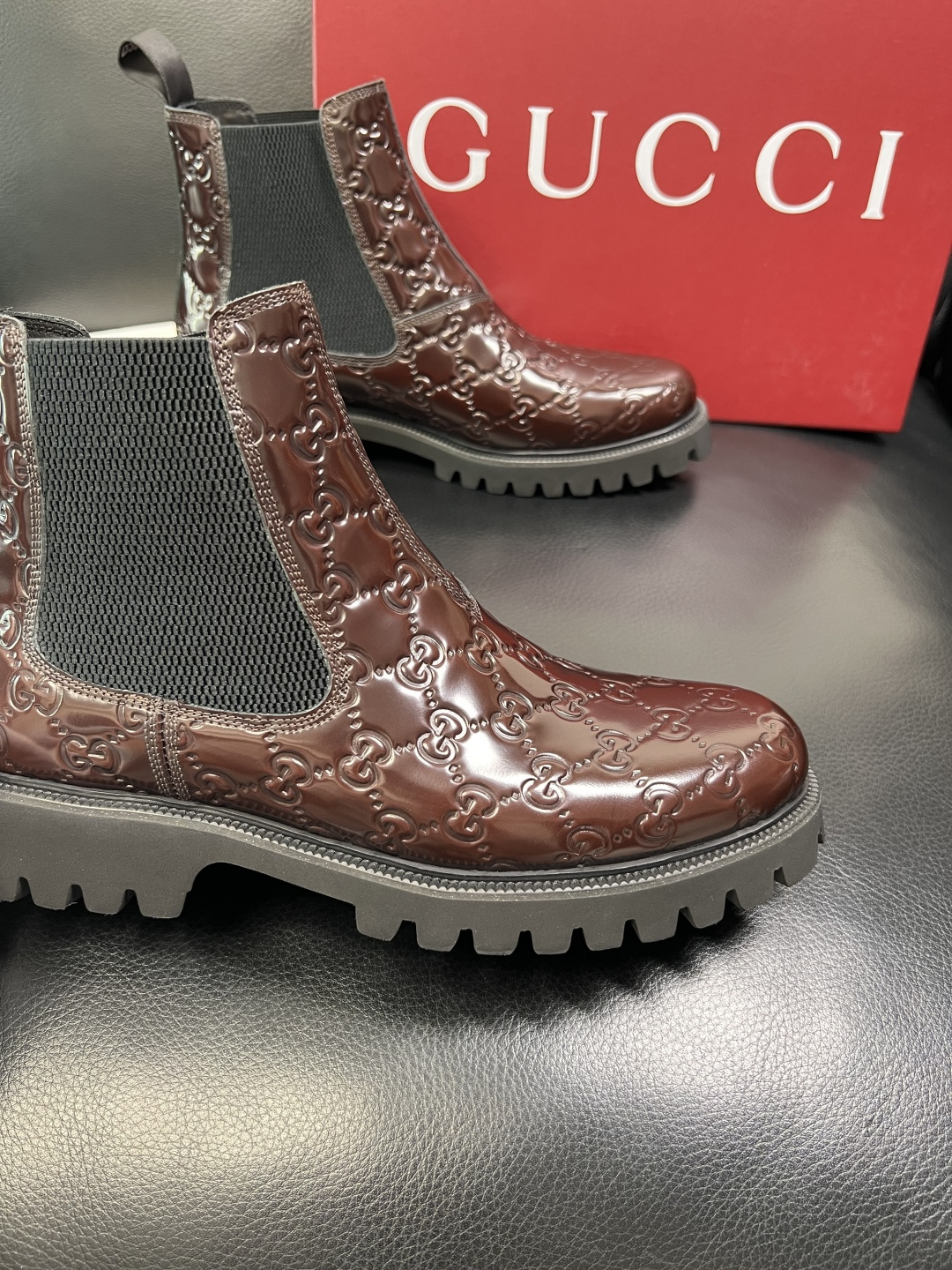 Ferragamo 高品质 顶级工艺品 菲拉格慕 靴子高帮专柜同步发售原厂配置，意大利进口原版牛皮，进口