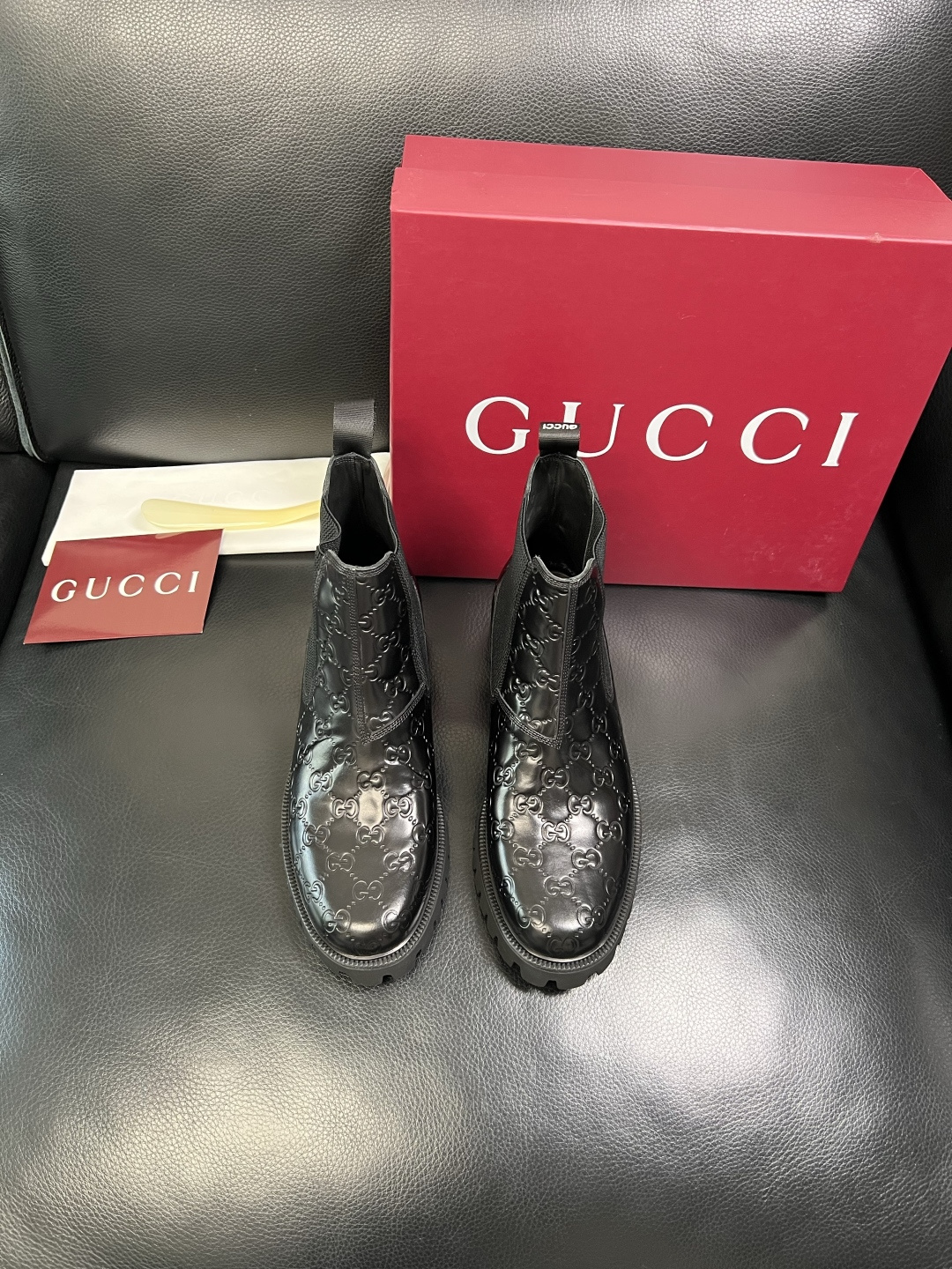 Ferragamo 高品质 顶级工艺品 菲拉格慕 靴子高帮专柜同步发售原厂配置，意大利进口原版牛皮，进口