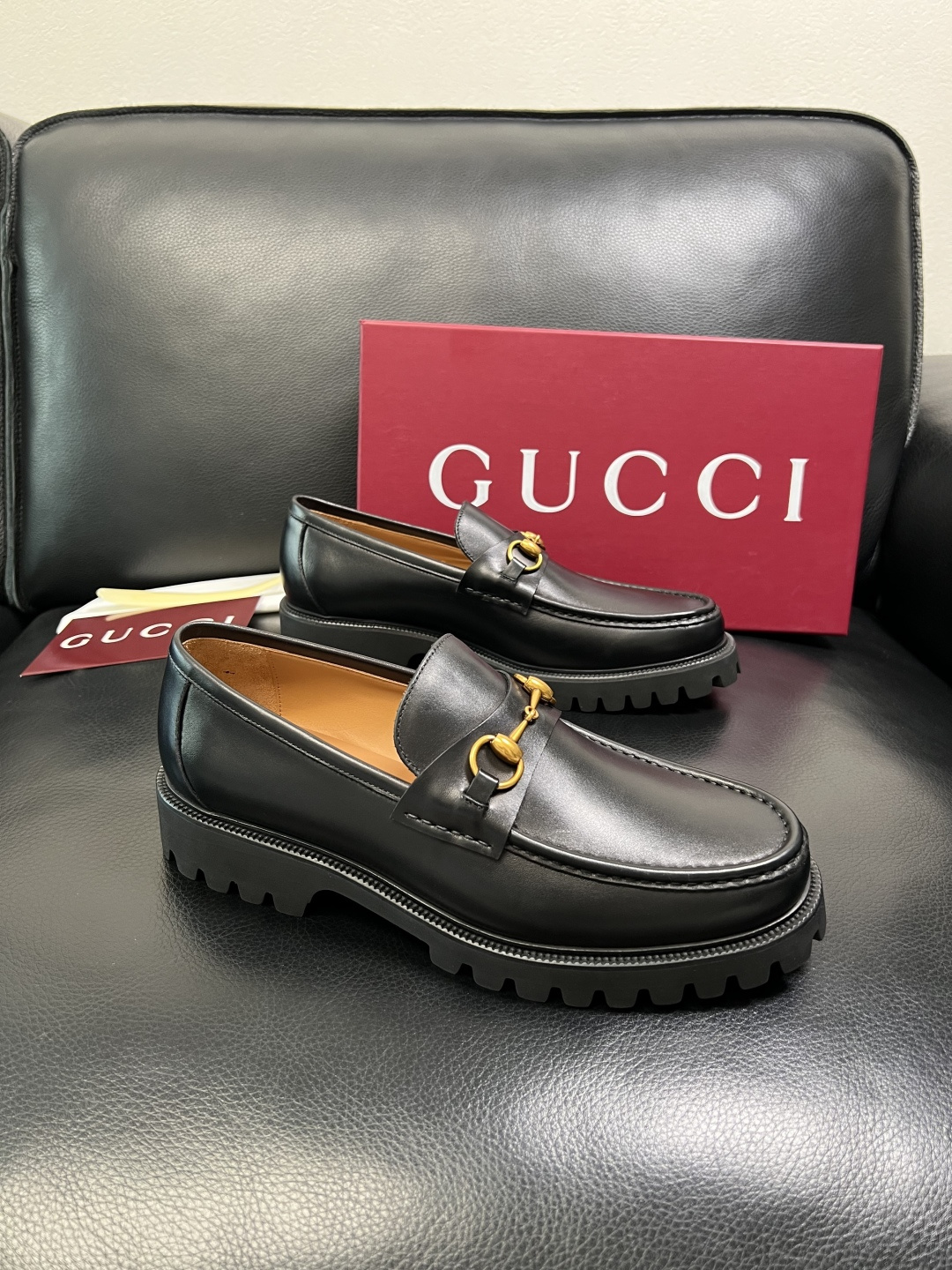 Ferragamo 高品质 顶级工艺品 菲拉格慕 专柜同步发售原厂配置，意大利进口原版牛皮，进口水染牛里