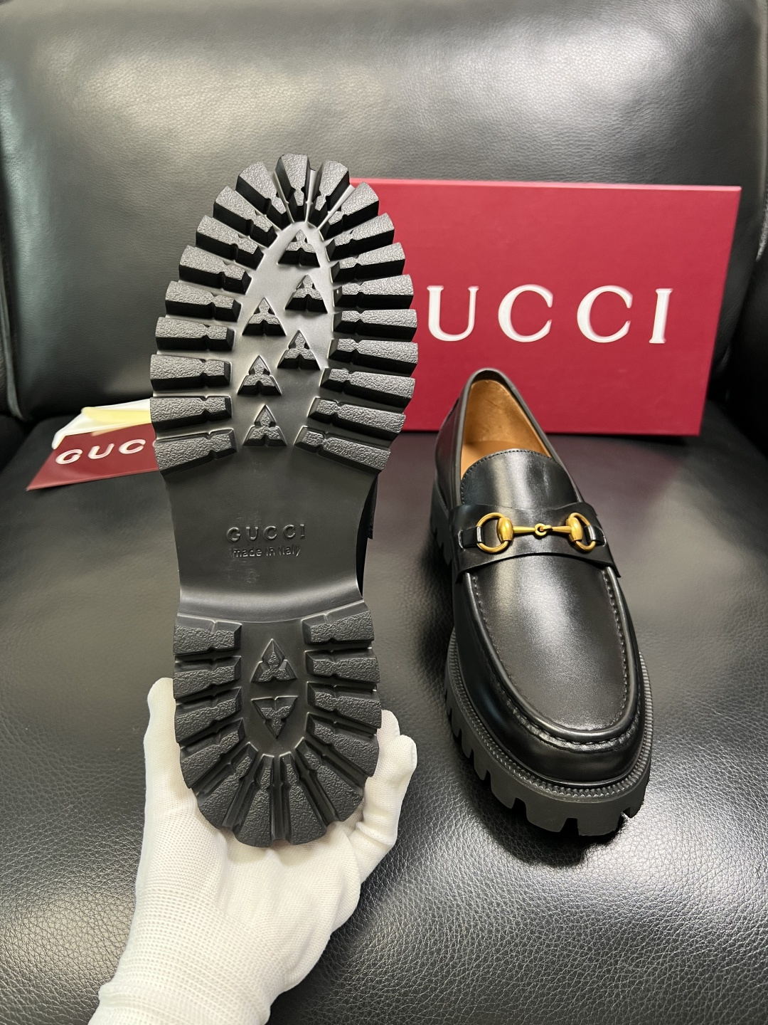 Ferragamo 高品质 顶级工艺品 菲拉格慕 专柜同步发售原厂配置，意大利进口原版牛皮，进口水染牛里