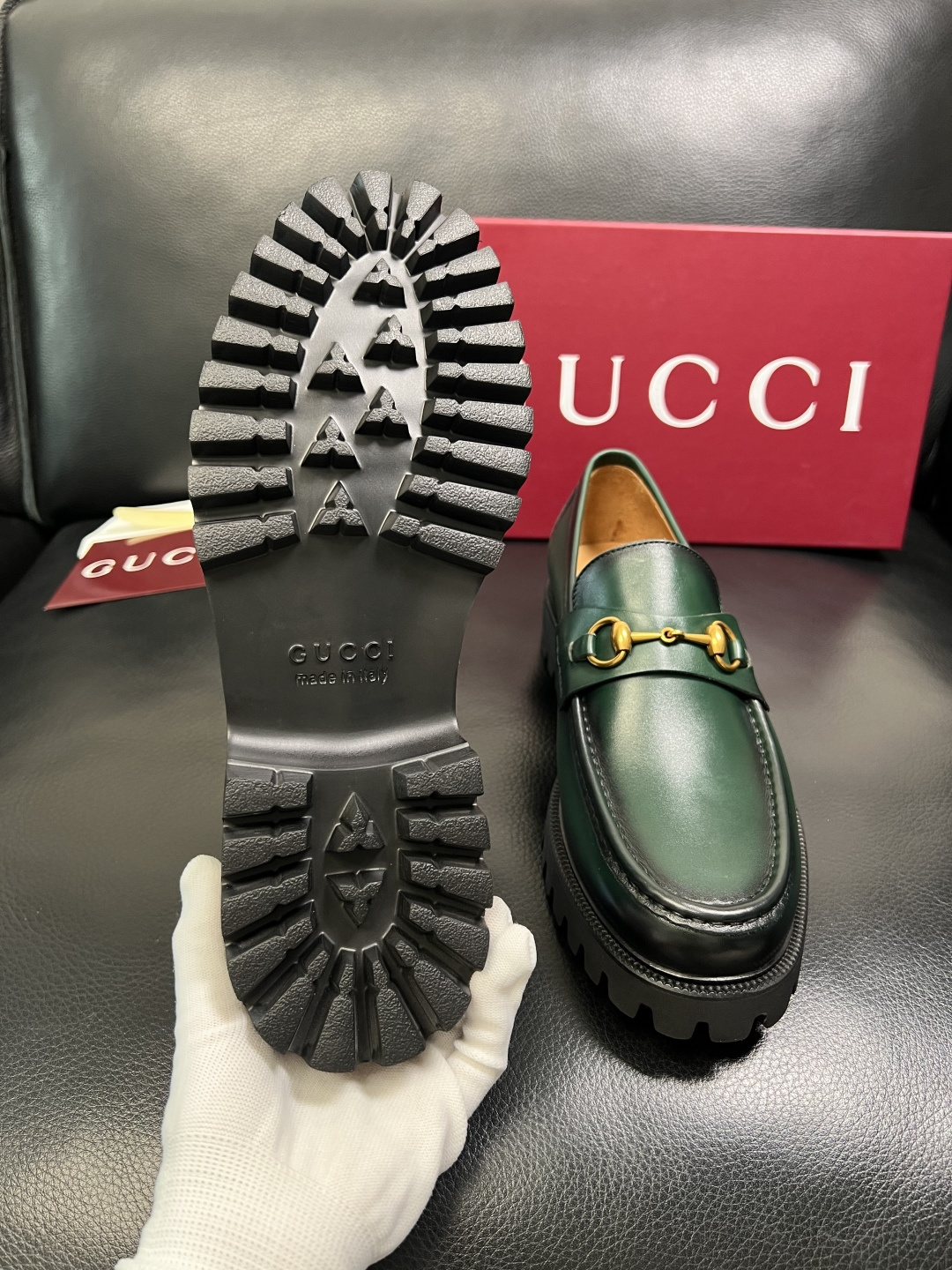 Ferragamo 高品质 顶级工艺品 菲拉格慕 专柜同步发售原厂配置，意大利进口原版牛皮，进口水染牛里