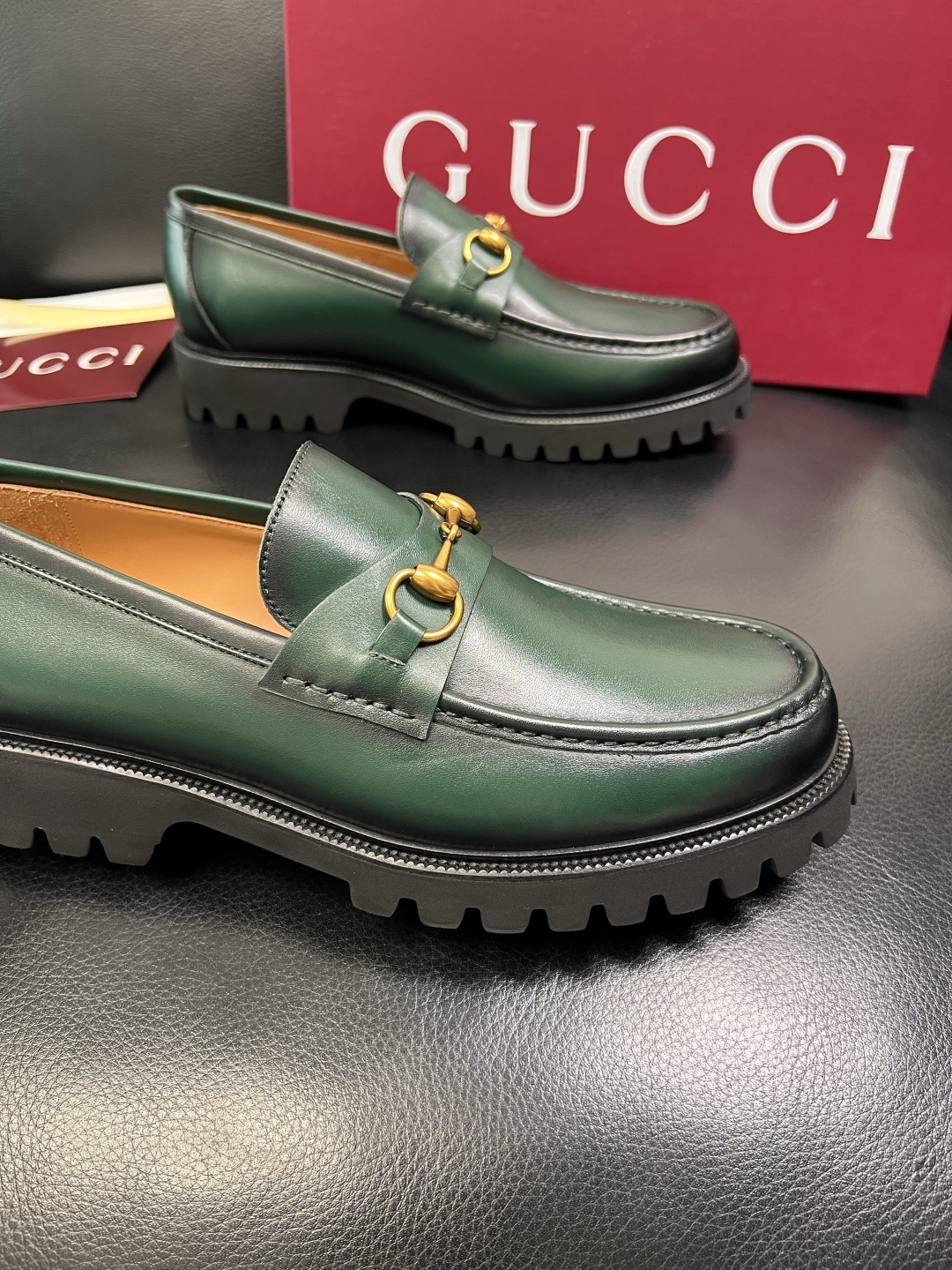 Ferragamo 高品质 顶级工艺品 菲拉格慕 专柜同步发售原厂配置，意大利进口原版牛皮，进口水染牛里