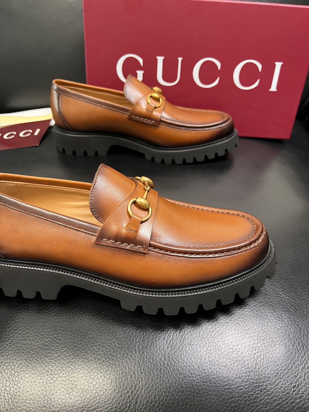 Ferragamo 高品质 顶级工艺品 菲拉格慕 专柜同步发售原厂配置，意大利进口原版牛皮，进口水染牛里