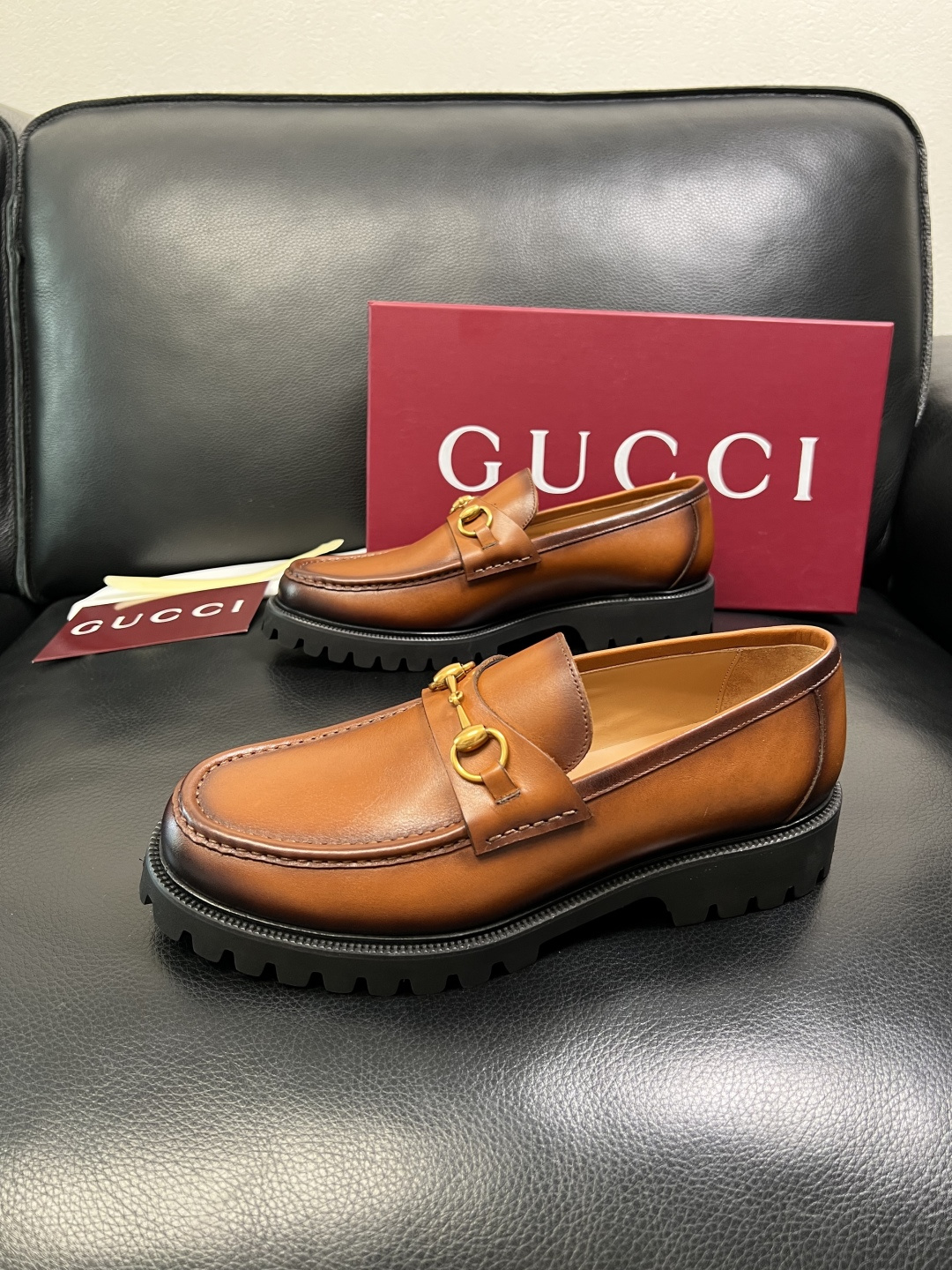 Ferragamo 高品质 顶级工艺品 菲拉格慕 专柜同步发售原厂配置，意大利进口原版牛皮，进口水染牛里