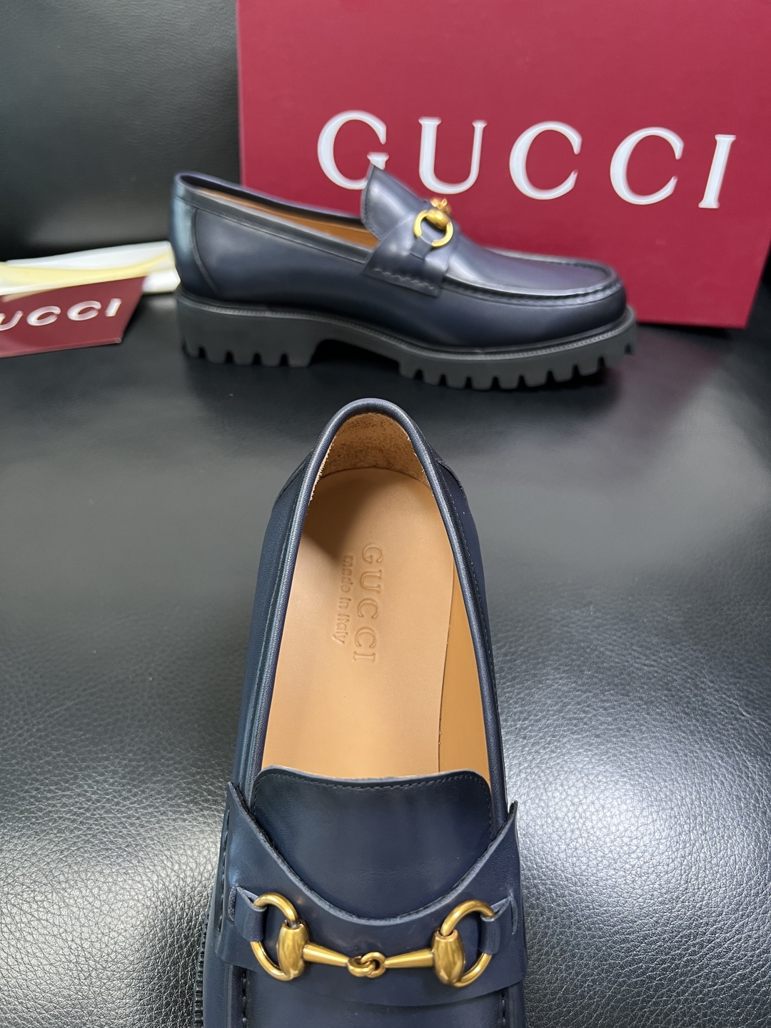 Ferragamo 高品质 顶级工艺品 菲拉格慕 专柜同步发售原厂配置，意大利进口原版牛皮，进口水染牛里