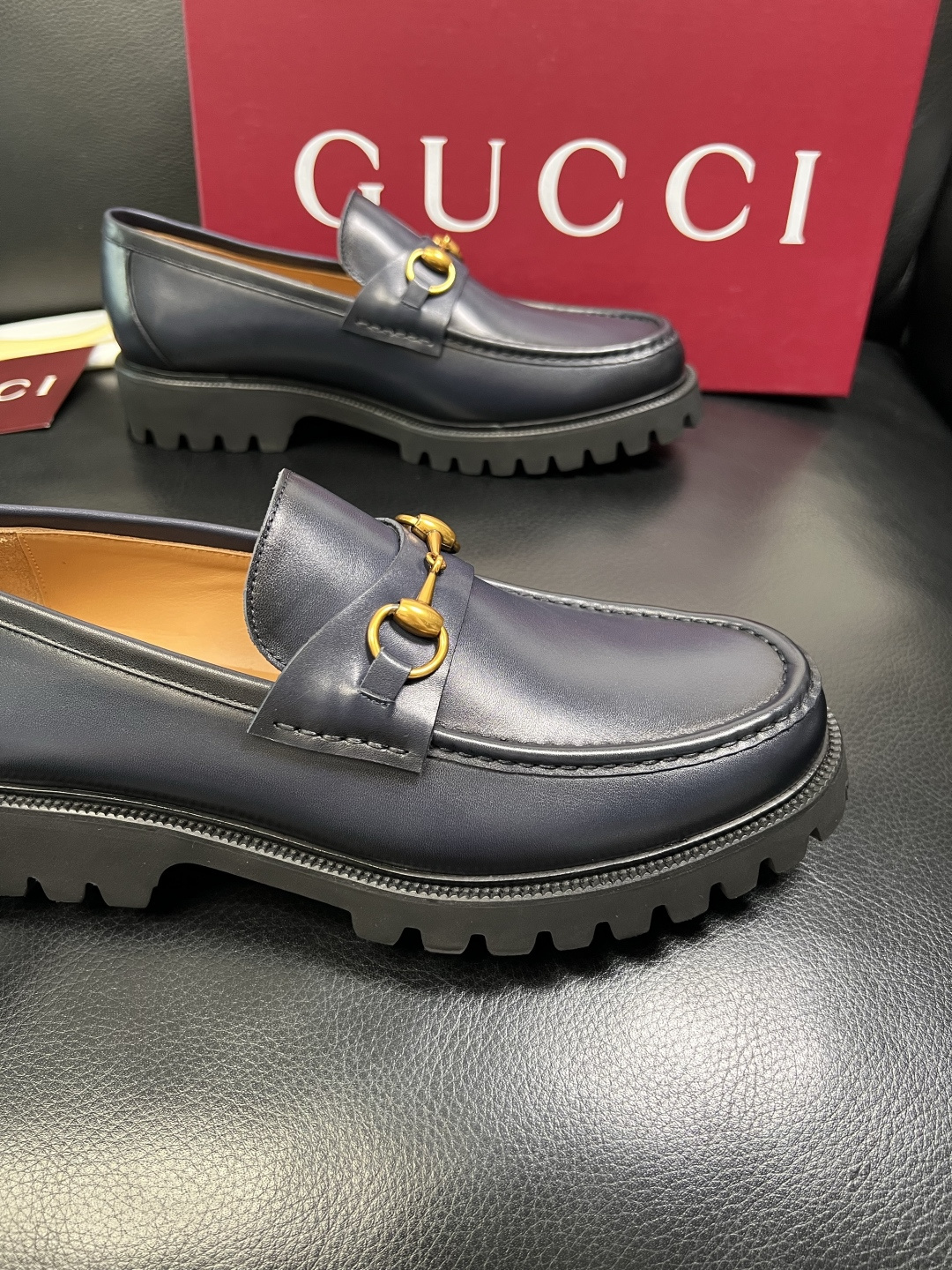 Ferragamo 高品质 顶级工艺品 菲拉格慕 专柜同步发售原厂配置，意大利进口原版牛皮，进口水染牛里