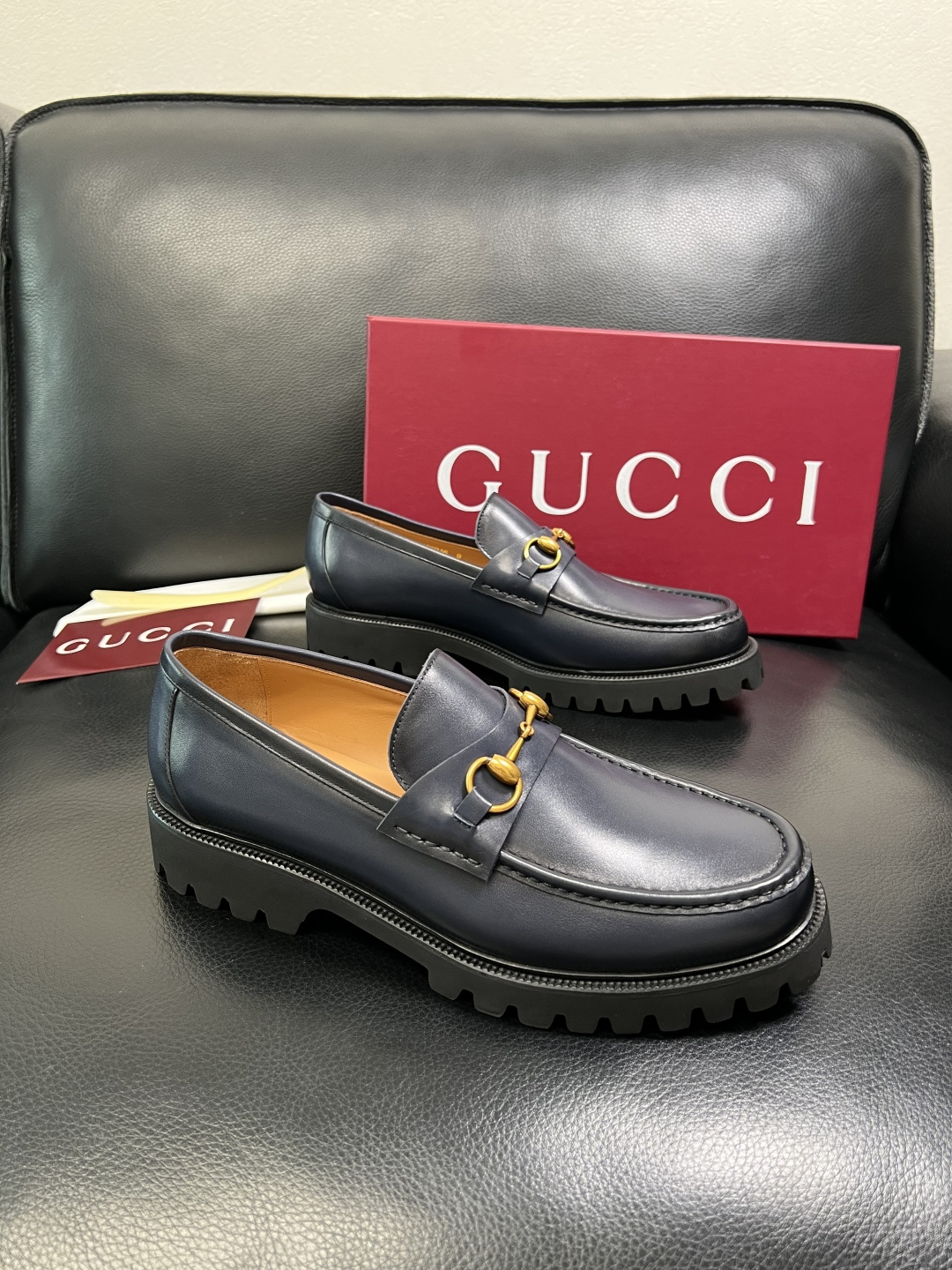 Ferragamo 高品质 顶级工艺品 菲拉格慕 专柜同步发售原厂配置，意大利进口原版牛皮，进口水染牛里