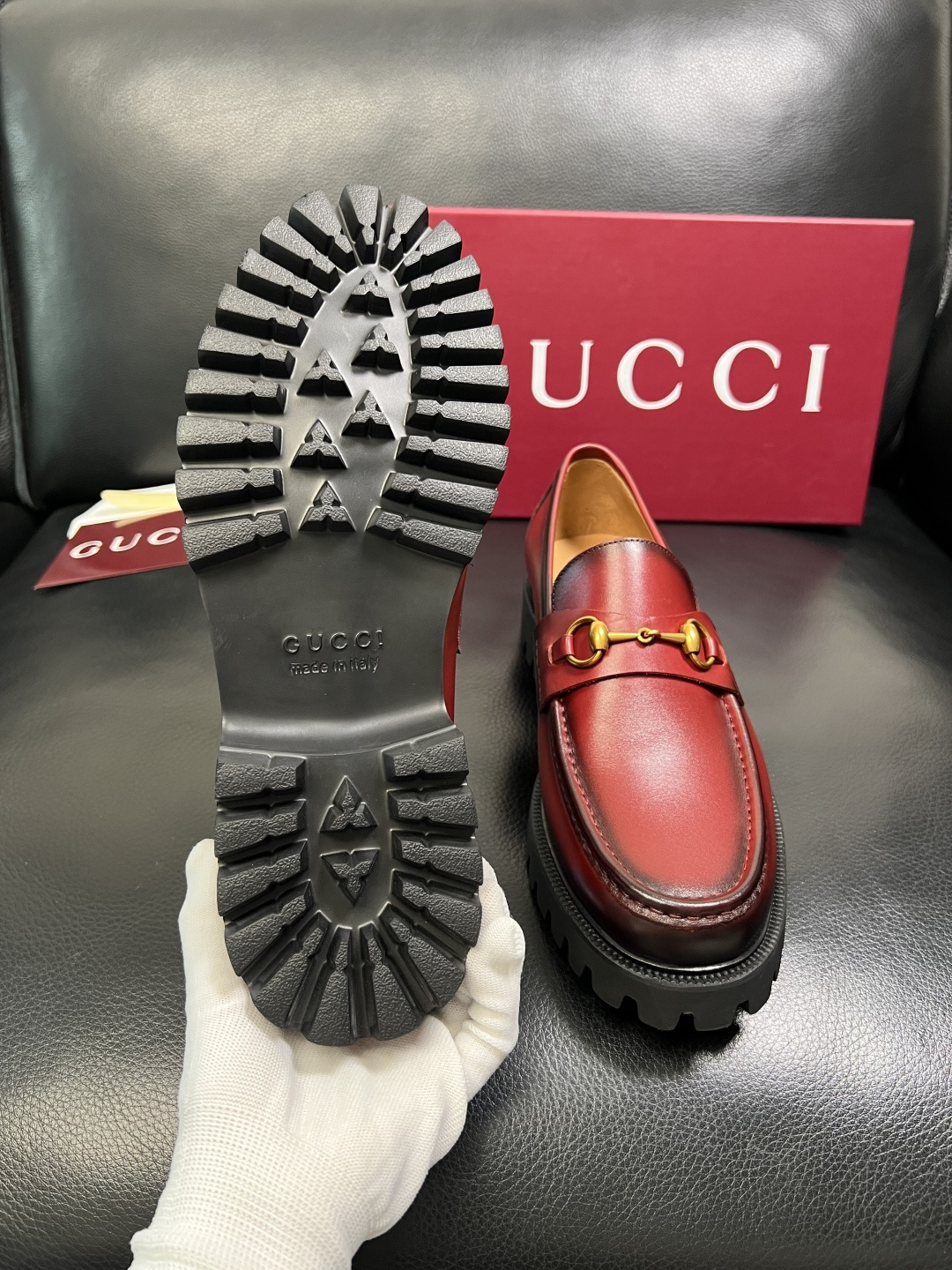 Ferragamo 高品质 顶级工艺品 菲拉格慕 专柜同步发售原厂配置，意大利进口原版牛皮，进口水染牛里