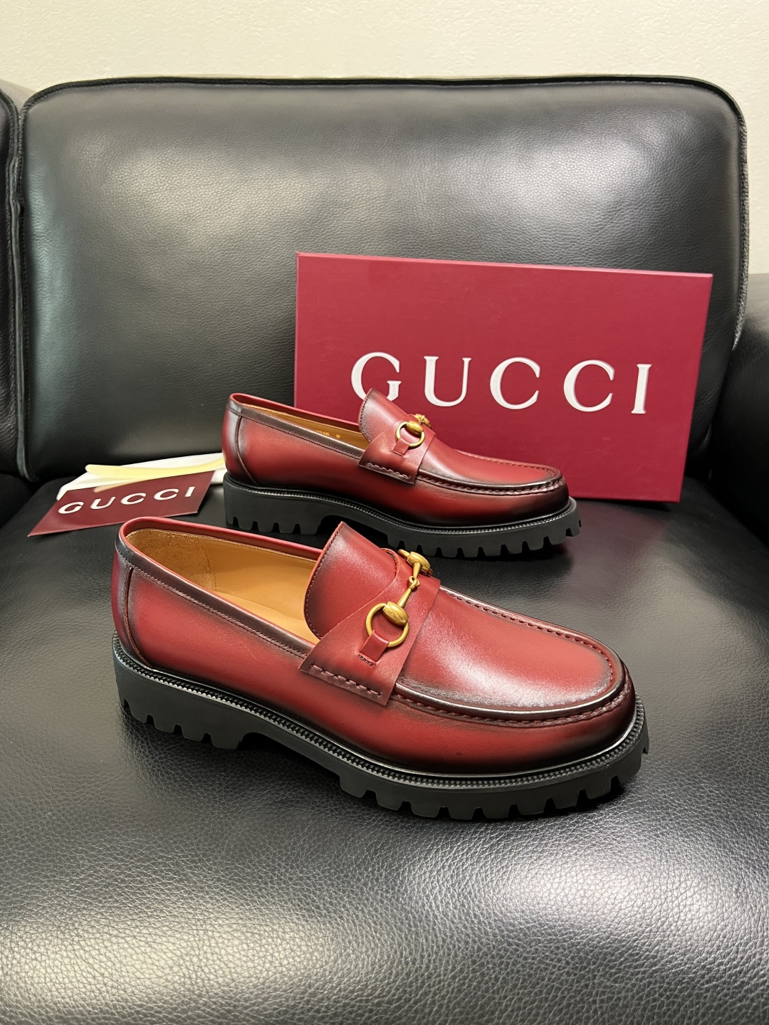 Ferragamo 高品质 顶级工艺品 菲拉格慕 专柜同步发售原厂配置，意大利进口原版牛皮，进口水染牛里