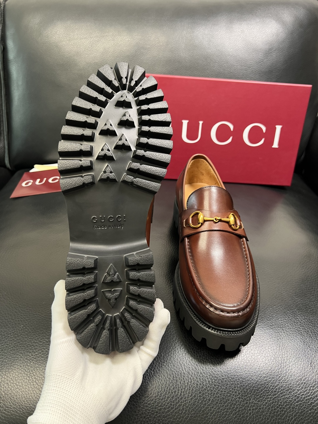 Ferragamo 高品质 顶级工艺品 菲拉格慕 专柜同步发售原厂配置，意大利进口原版牛皮，进口水染牛里