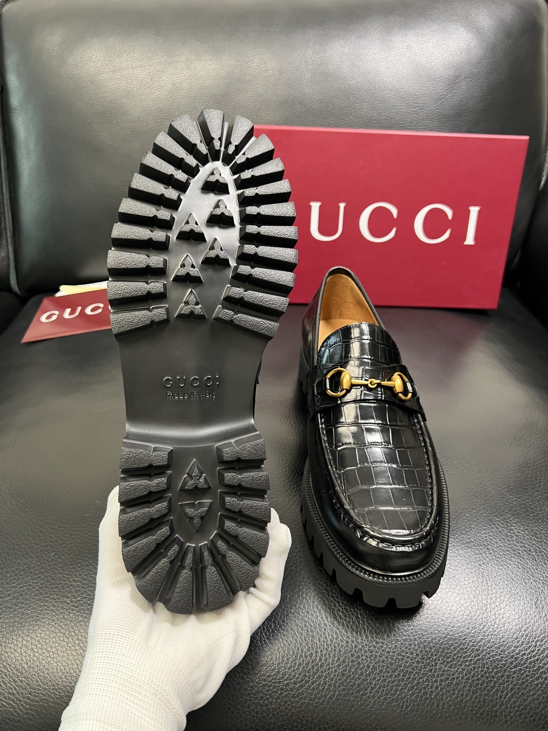 Ferragamo 高品质 顶级工艺品 菲拉格慕 专柜同步发售原厂配置，意大利进口原版牛皮，进口水染牛里