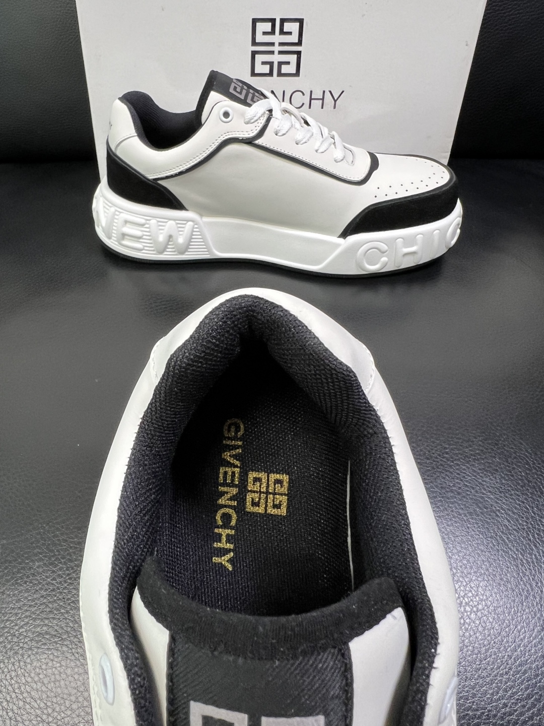 Givenchy 高品质 顶级工艺品 纪梵希 专柜同步原厂配置，意大利进口牛皮搭配面料，全鞋配件私模打造