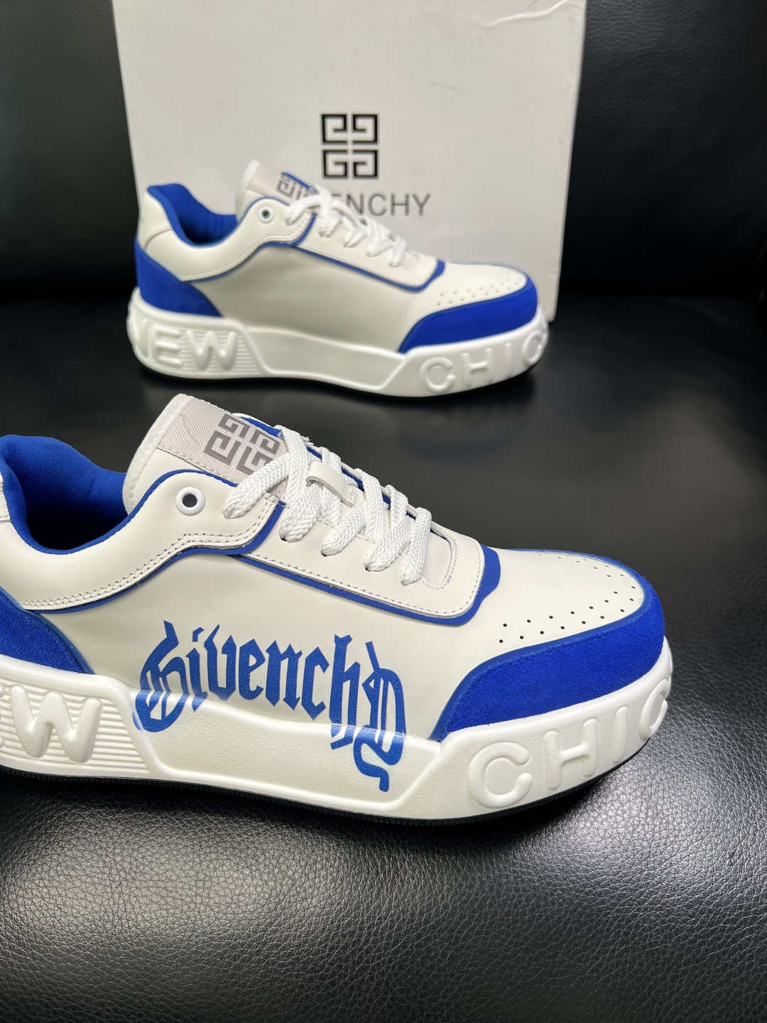 Givenchy 高品质 顶级工艺品 纪梵希 专柜同步原厂配置，意大利进口牛皮搭配面料，全鞋配件私模打造