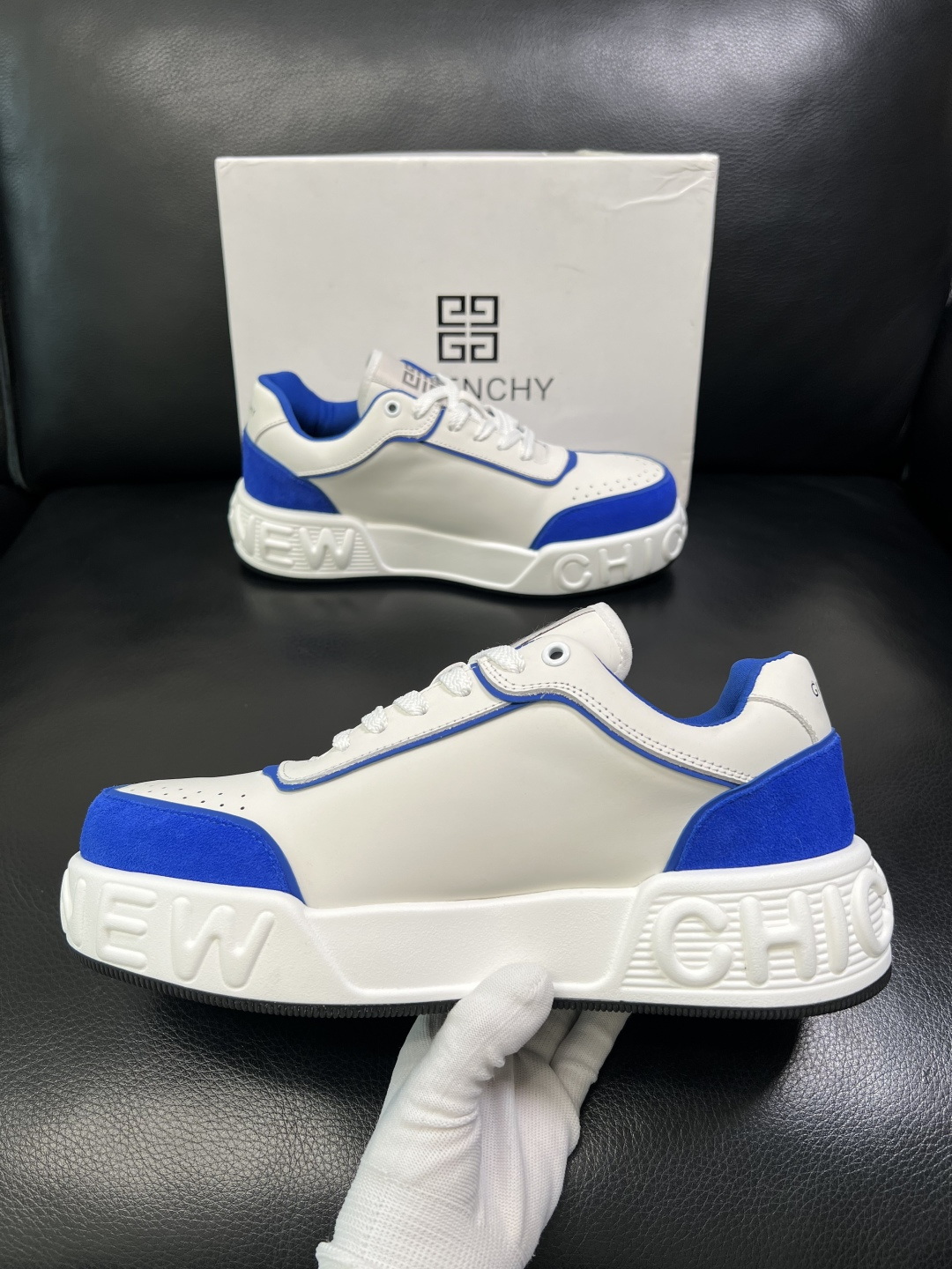 Givenchy 高品质 顶级工艺品 纪梵希 专柜同步原厂配置，意大利进口牛皮搭配面料，全鞋配件私模打造