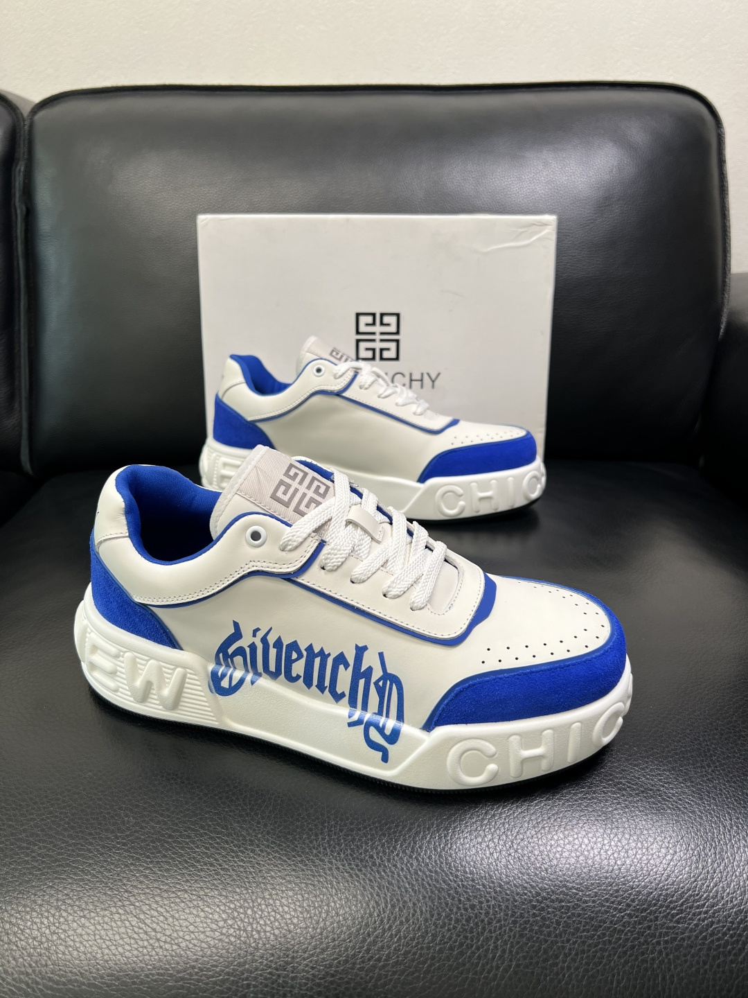 Givenchy 高品质 顶级工艺品 纪梵希 专柜同步原厂配置，意大利进口牛皮搭配面料，全鞋配件私模打造