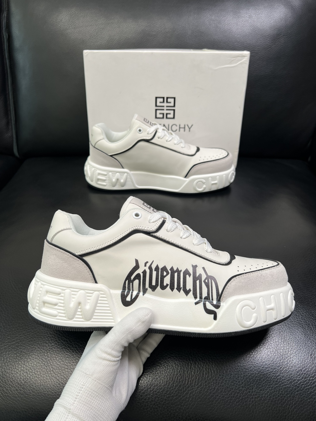 Givenchy 高品质 顶级工艺品 纪梵希 专柜同步原厂配置，意大利进口牛皮搭配面料，全鞋配件私模打造