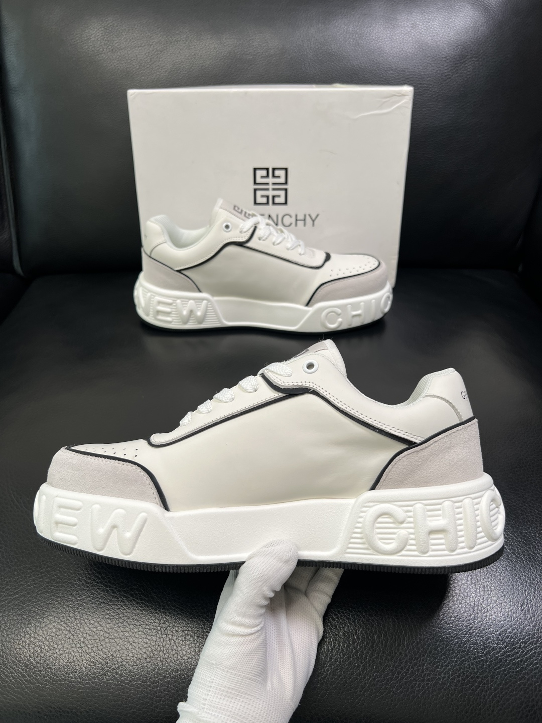 Givenchy 高品质 顶级工艺品 纪梵希 专柜同步原厂配置，意大利进口牛皮搭配面料，全鞋配件私模打造