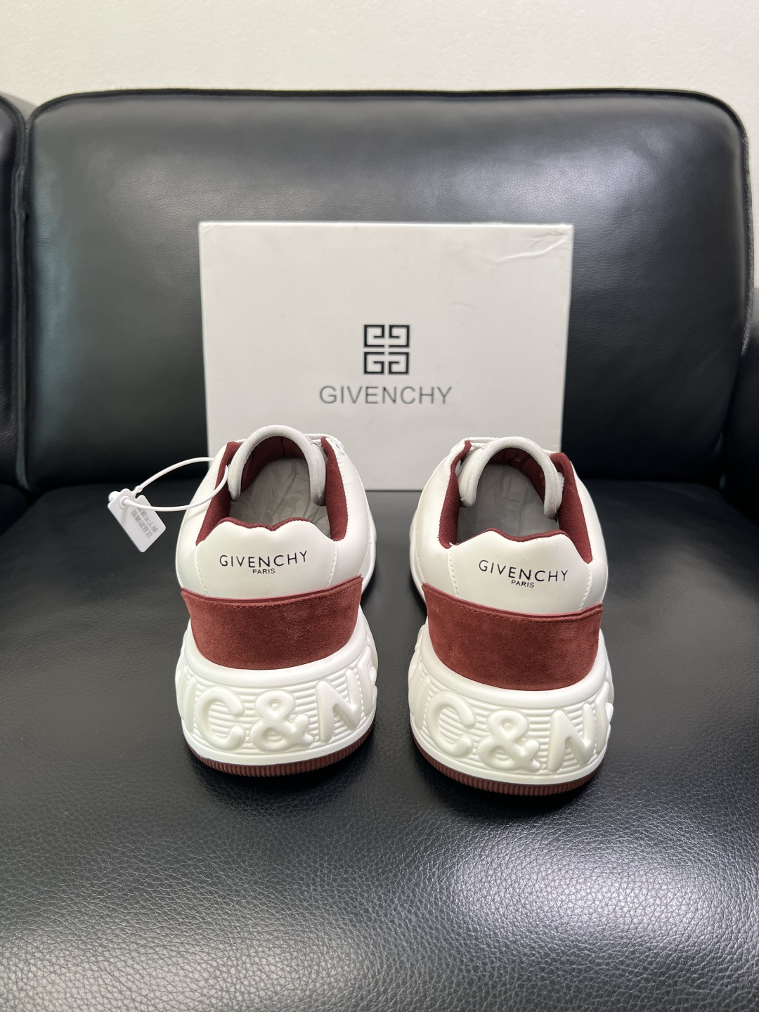 Givenchy 高品质 顶级工艺品 纪梵希 专柜同步原厂配置，意大利进口牛皮搭配面料，全鞋配件私模打造