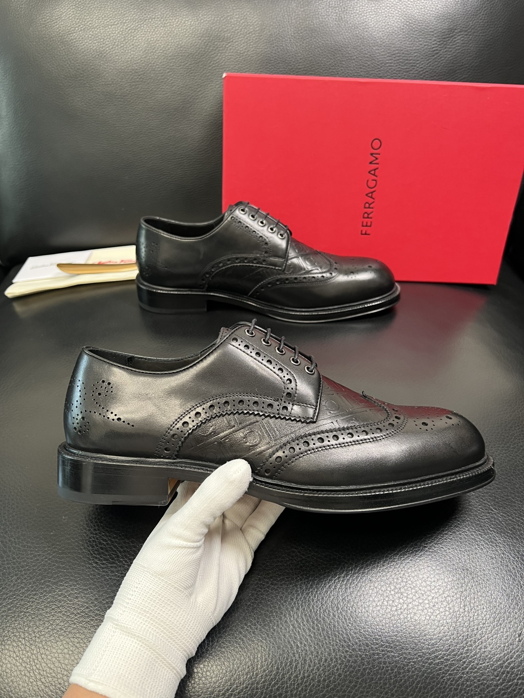 Ferragamo 高品质 顶级工艺品 菲拉格慕 皮鞋 专柜同步发售原厂配置，意大利进口原版牛皮，进口水