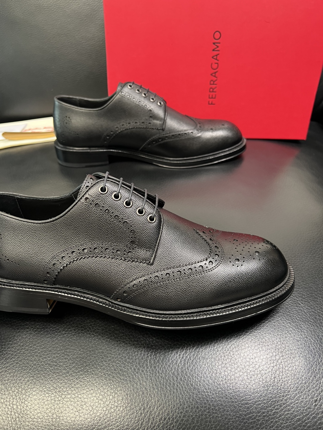 Ferragamo 高品质 顶级工艺品 菲拉格慕 皮鞋 专柜同步发售原厂配置，意大利进口原版牛皮，进口水