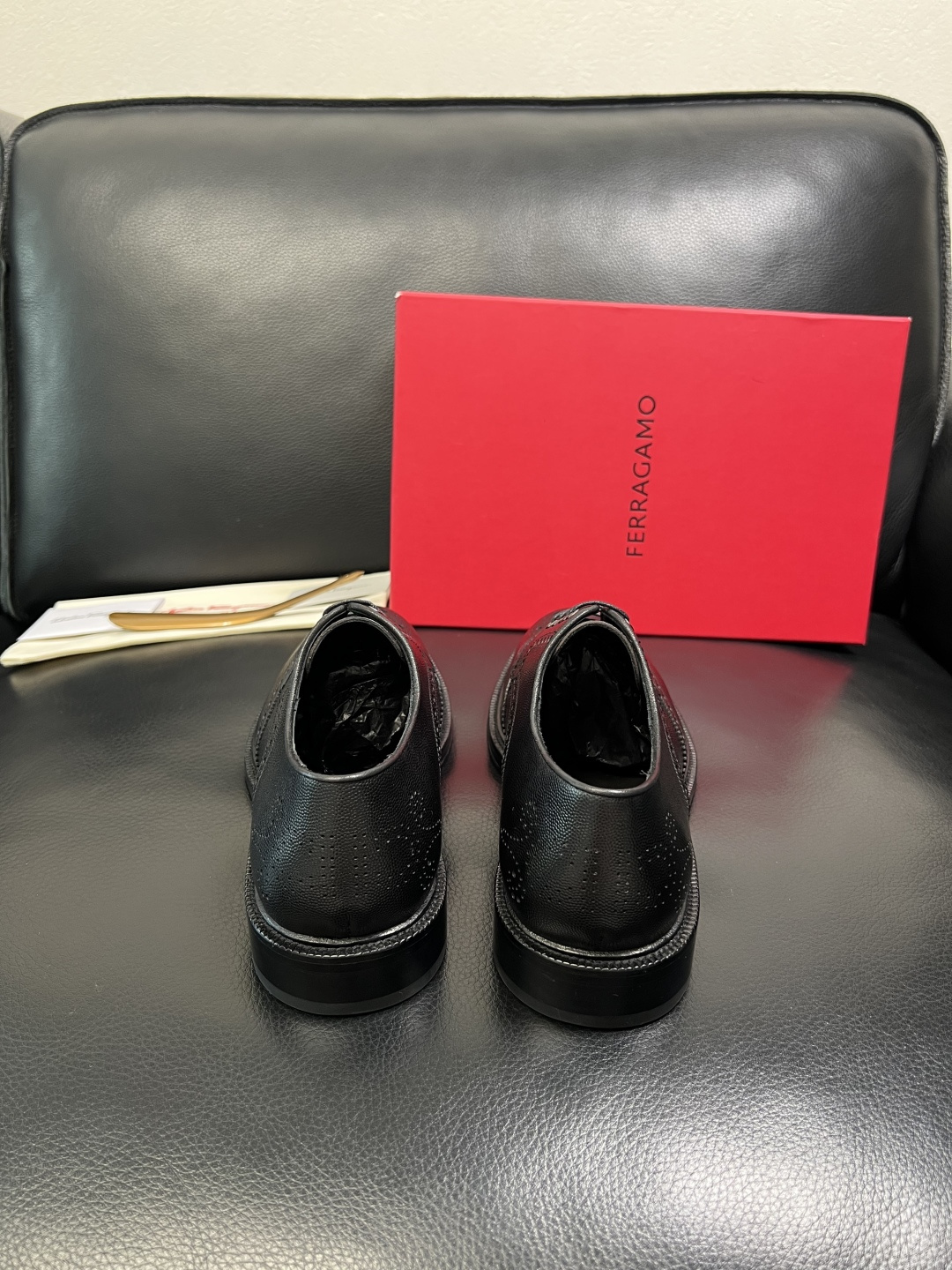 Ferragamo 高品质 顶级工艺品 菲拉格慕 皮鞋 专柜同步发售原厂配置，意大利进口原版牛皮，进口水