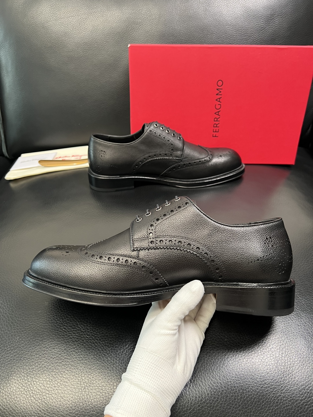 Ferragamo 高品质 顶级工艺品 菲拉格慕 皮鞋 专柜同步发售原厂配置，意大利进口原版牛皮，进口水