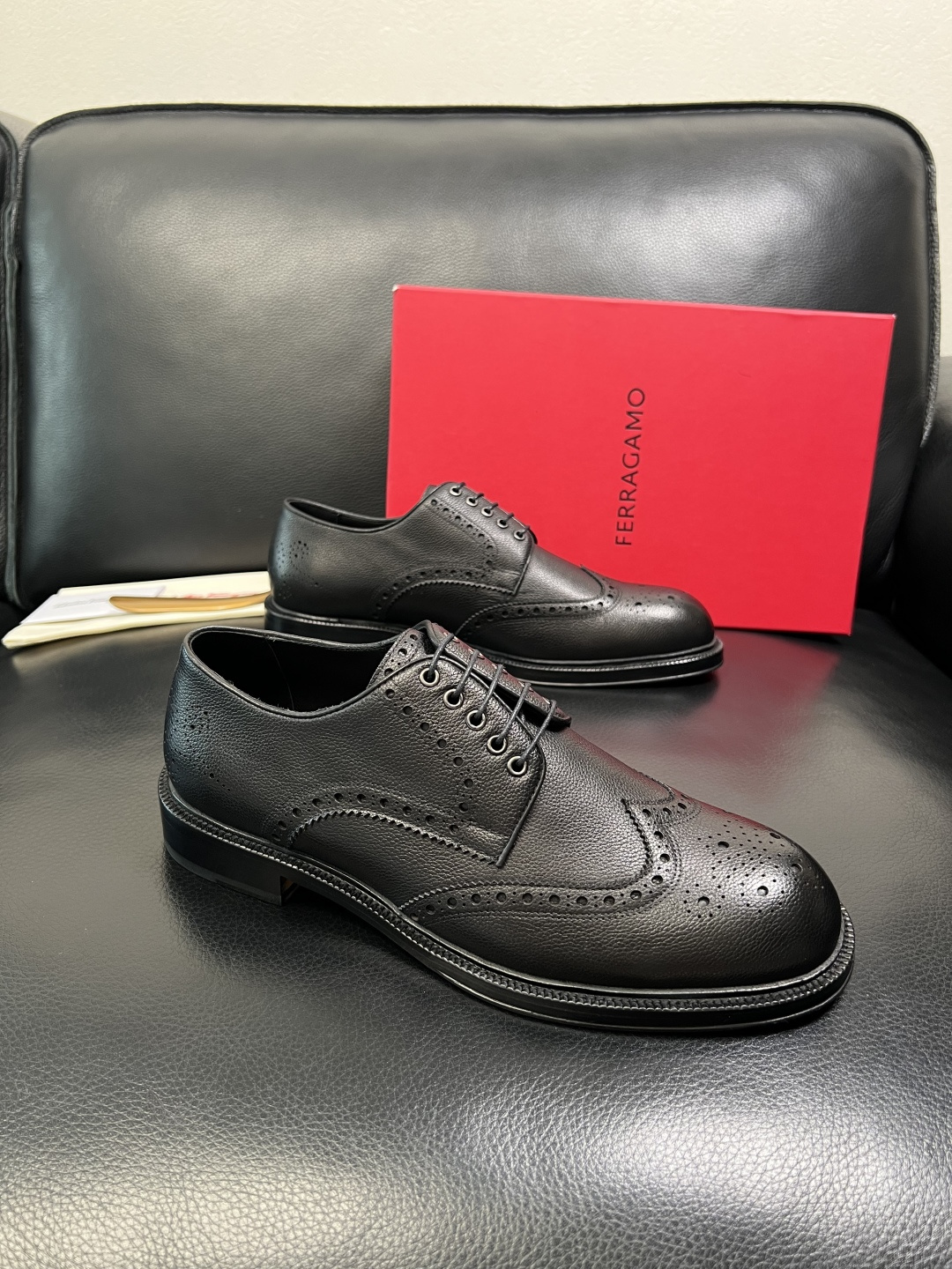 Ferragamo 高品质 顶级工艺品 菲拉格慕 皮鞋 专柜同步发售原厂配置，意大利进口原版牛皮，进口水