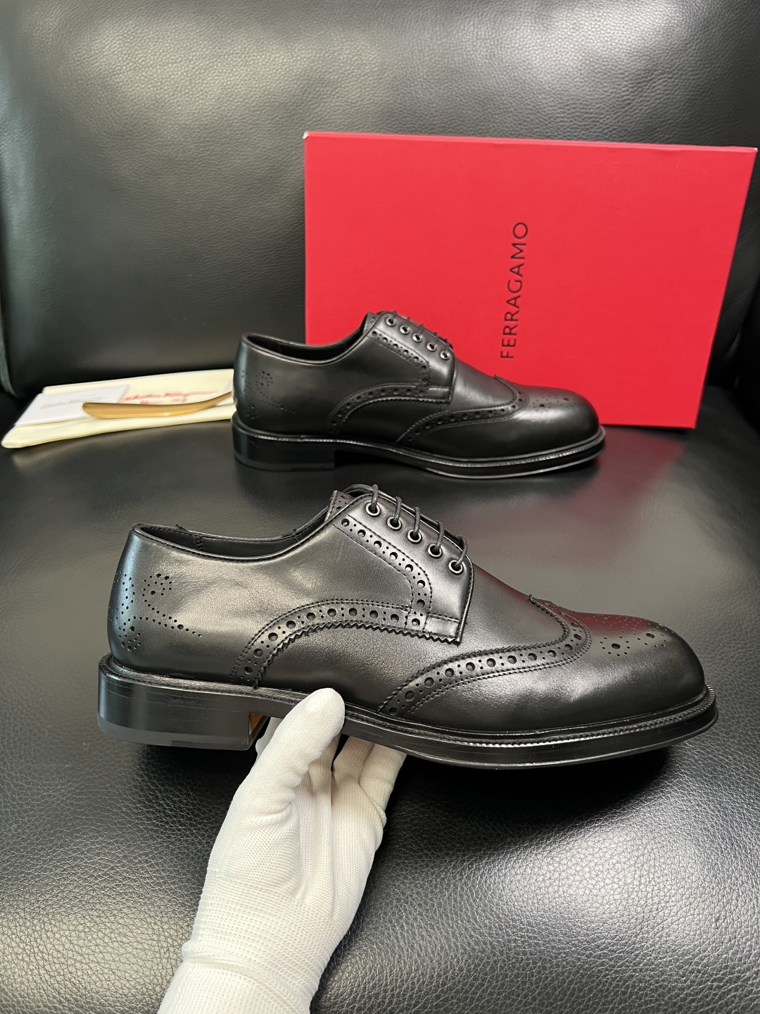 Ferragamo 高品质 顶级工艺品 菲拉格慕 皮鞋 专柜同步发售原厂配置，意大利进口原版牛皮，进口水