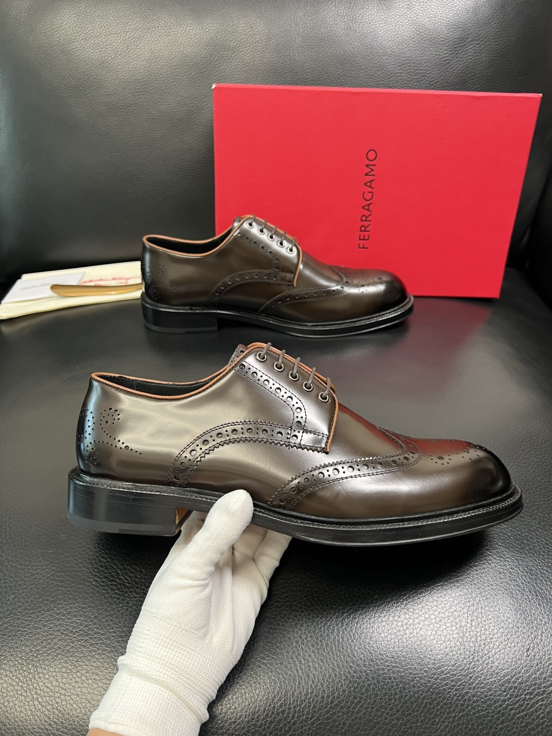 Ferragamo 高品质 顶级工艺品 菲拉格慕 皮鞋 专柜同步发售原厂配置，意大利进口原版牛皮，进口水