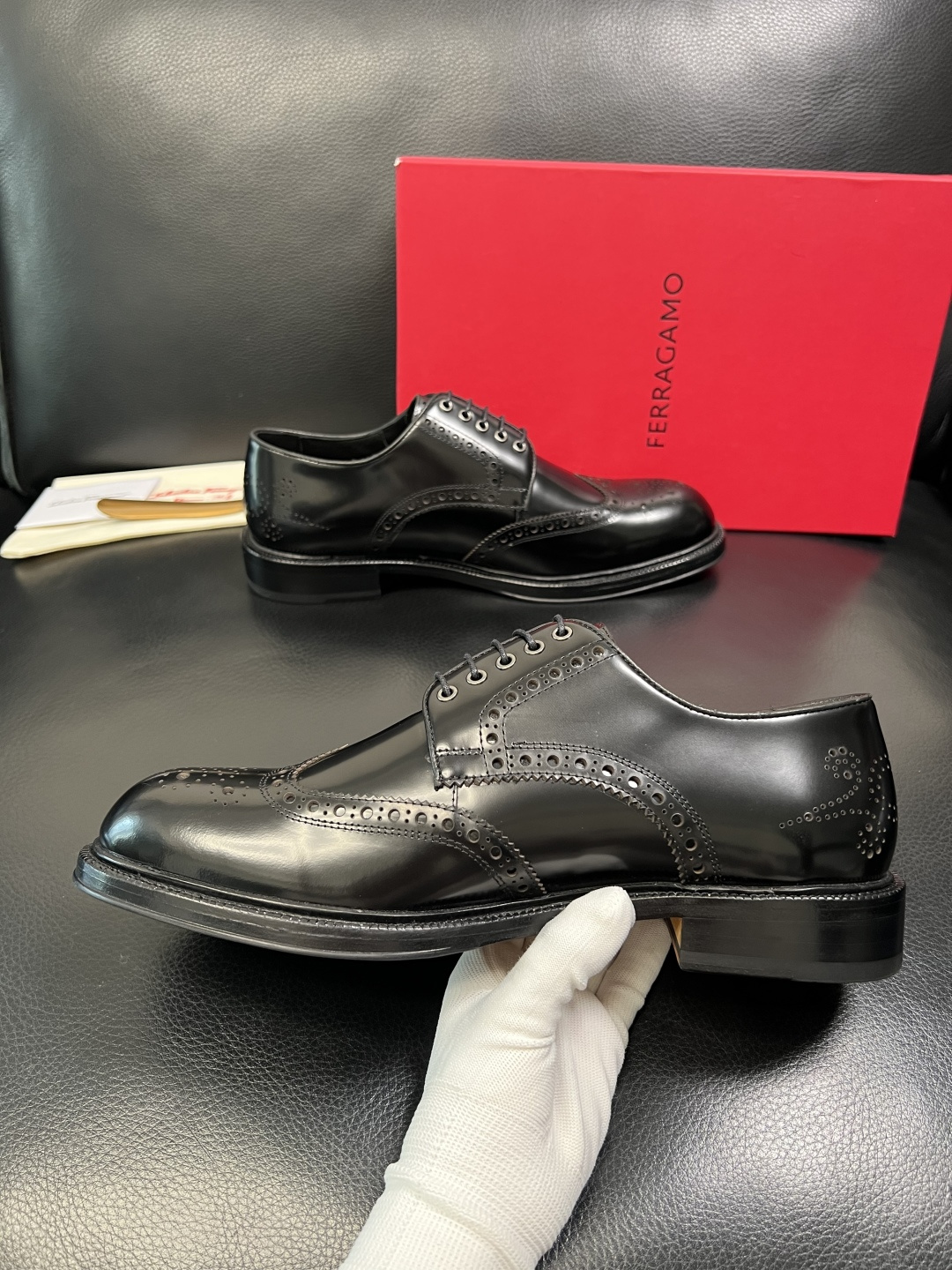 Ferragamo 高品质 顶级工艺品 菲拉格慕 皮鞋 专柜同步发售原厂配置，意大利进口原版牛皮，进口水