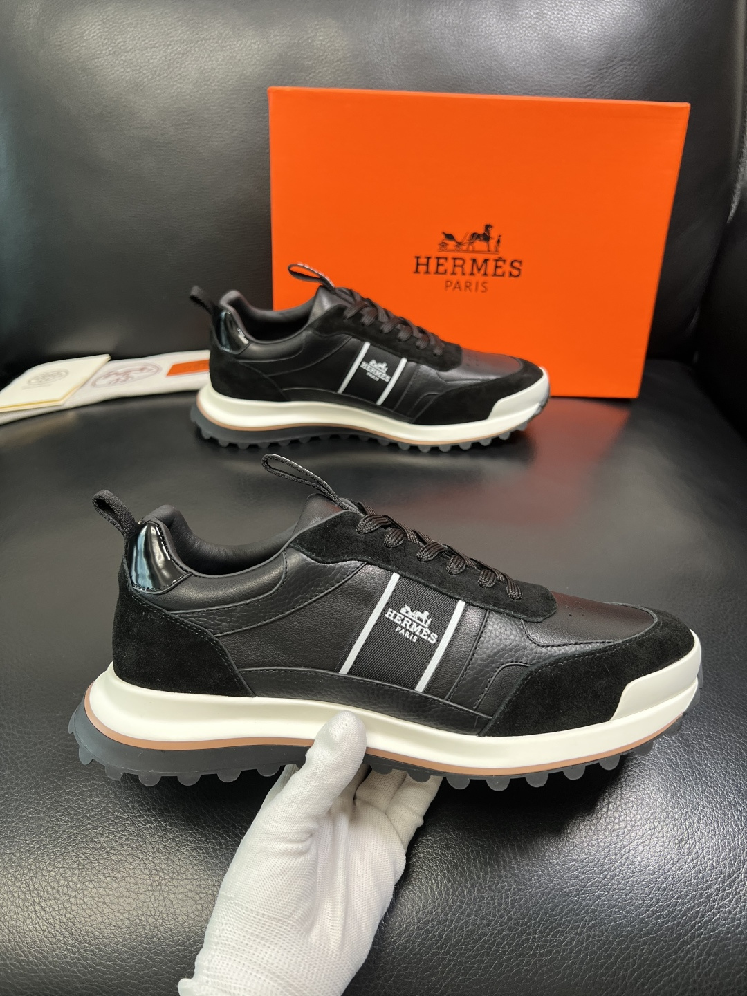 Hermes 顶级工艺品 爱马仕 专柜同步 原厂配置，意大利进口原版牛皮面料，高品质拼接工艺，全进口水染