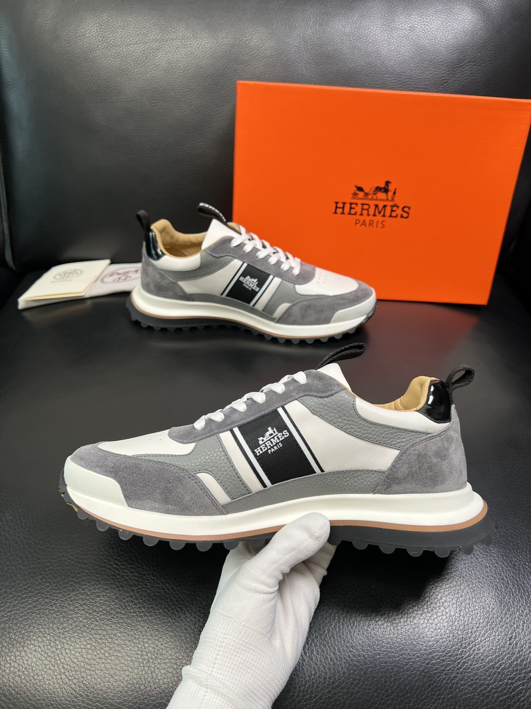 Hermes 顶级工艺品 爱马仕 专柜同步 原厂配置，意大利进口原版牛皮面料，高品质拼接工艺，全进口水染