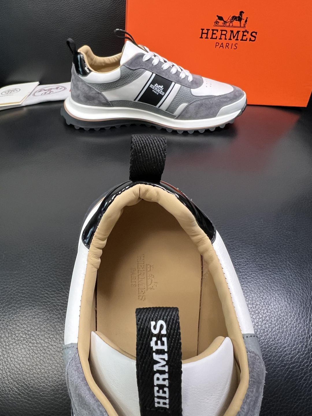 Hermes 顶级工艺品 爱马仕 专柜同步 原厂配置，意大利进口原版牛皮面料，高品质拼接工艺，全进口水染