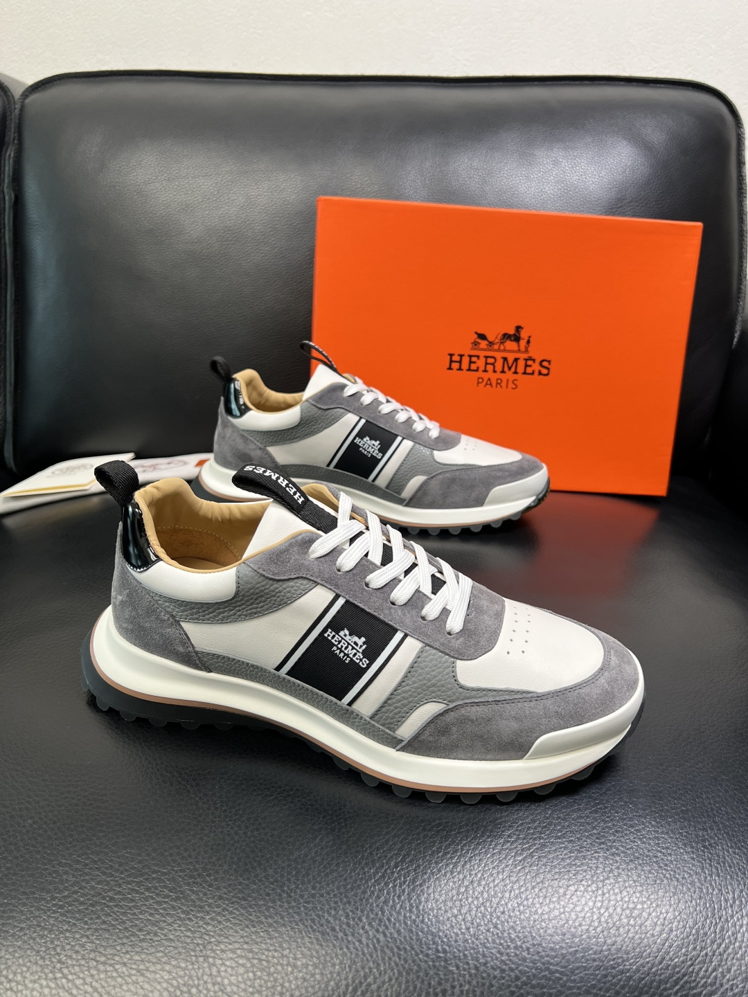 Hermes 顶级工艺品 爱马仕 专柜同步 原厂配置，意大利进口原版牛皮面料，高品质拼接工艺，全进口水染