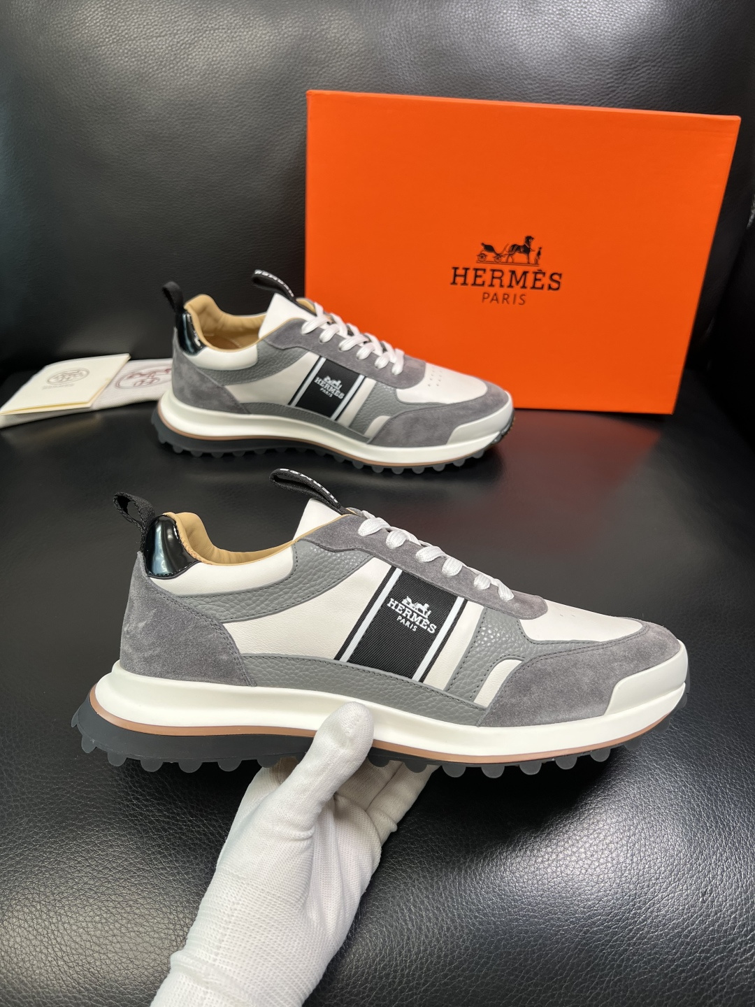 Hermes 顶级工艺品 爱马仕 专柜同步 原厂配置，意大利进口原版牛皮面料，高品质拼接工艺，全进口水染