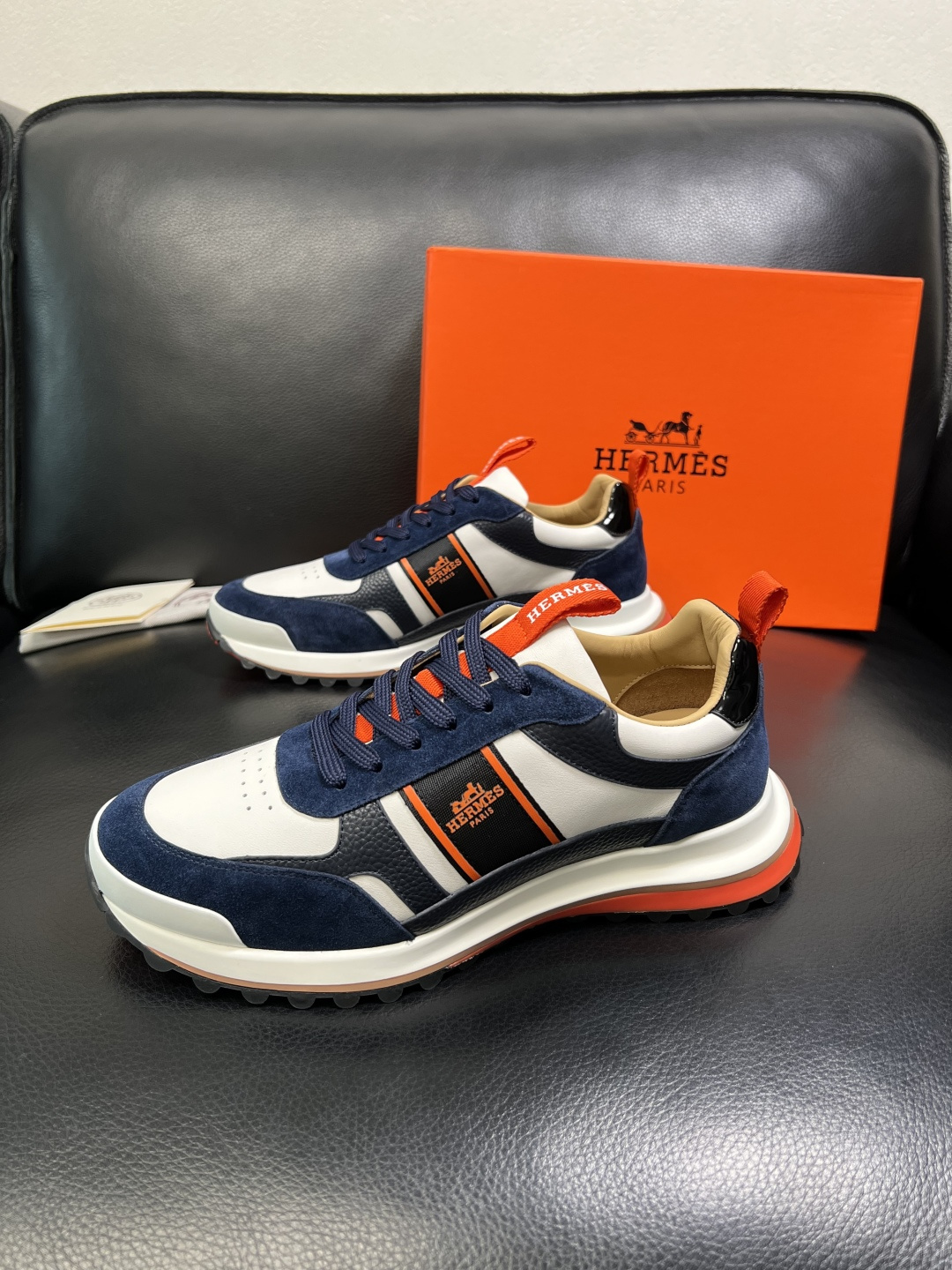 Hermes 顶级工艺品 爱马仕 专柜同步 原厂配置，意大利进口原版牛皮面料，高品质拼接工艺，全进口水染