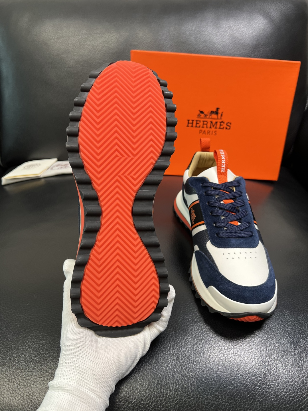 Hermes 顶级工艺品 爱马仕 专柜同步 原厂配置，意大利进口原版牛皮面料，高品质拼接工艺，全进口水染