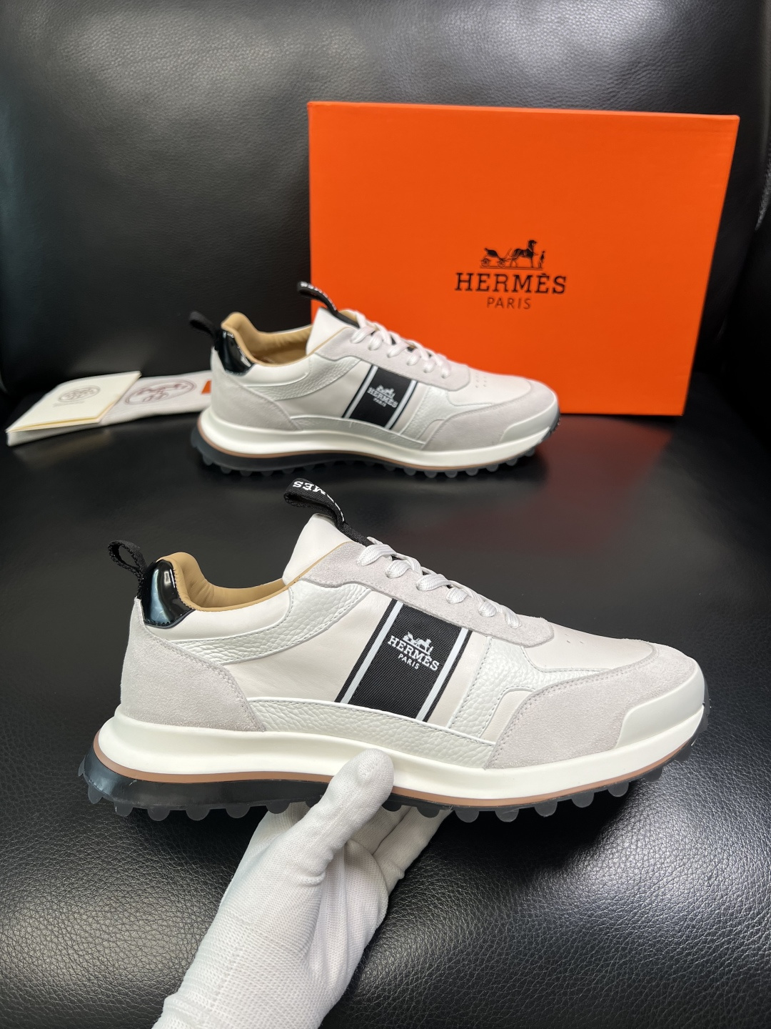 Hermes 顶级工艺品 爱马仕 专柜同步 原厂配置，意大利进口原版牛皮面料，高品质拼接工艺，全进口水染