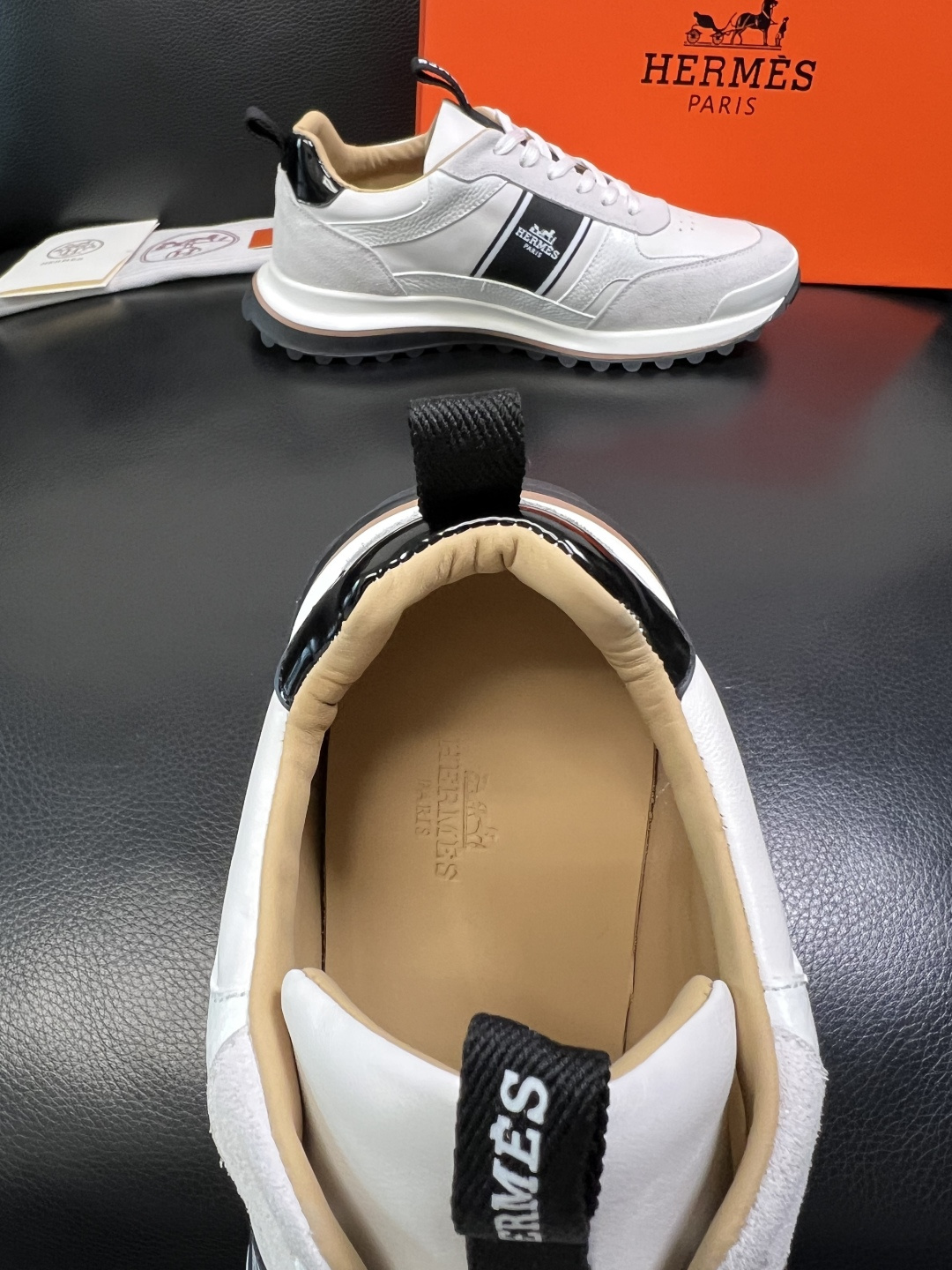 Hermes 顶级工艺品 爱马仕 专柜同步 原厂配置，意大利进口原版牛皮面料，高品质拼接工艺，全进口水染