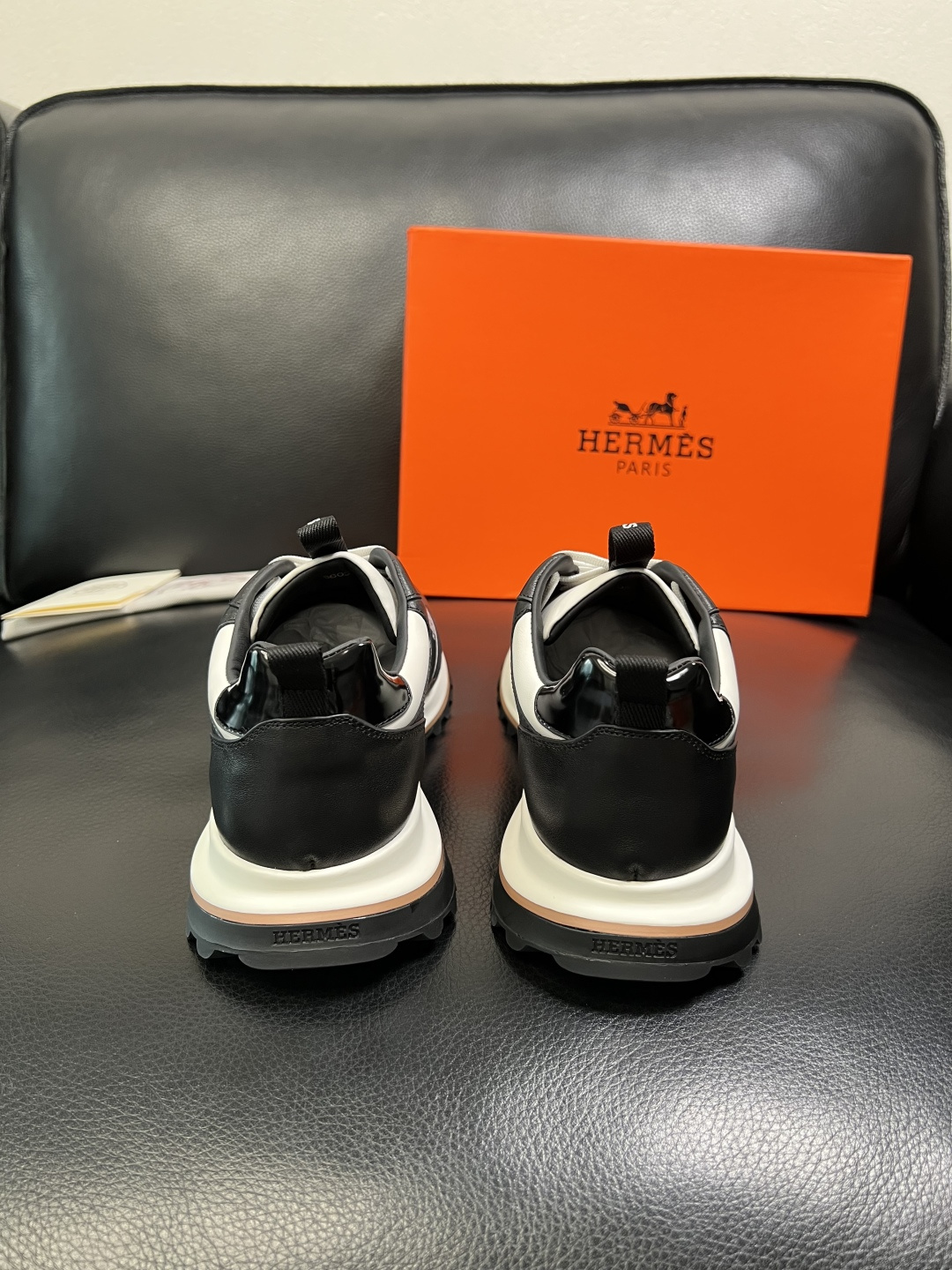 Hermes 顶级工艺品 爱马仕 专柜同步 原厂配置，意大利进口原版牛皮面料，高品质拼接工艺，全进口水染