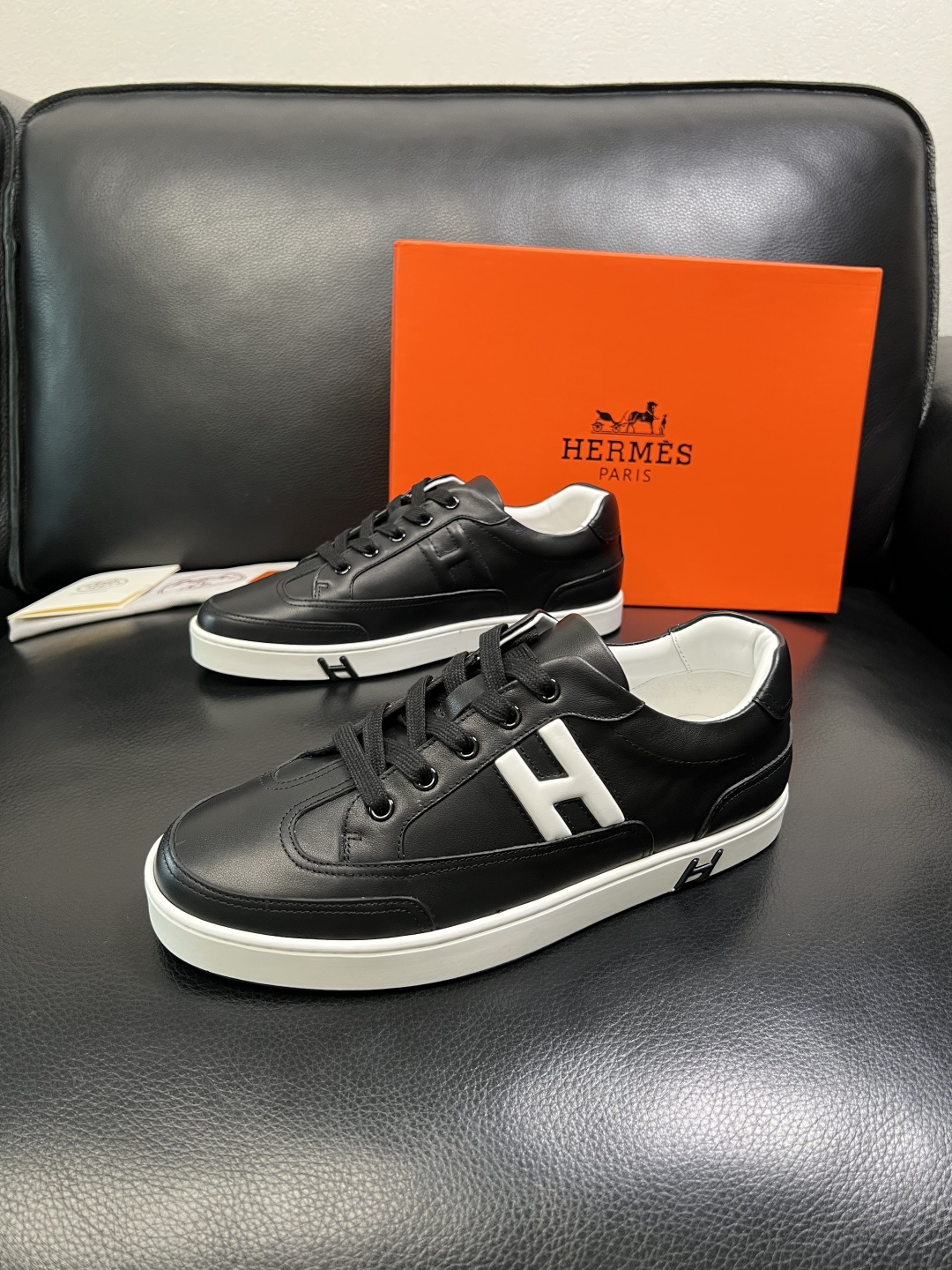 Hermes 高品质 顶级工艺品 爱马仕 专柜同步发售原厂配置，意大利进口原版牛皮面料，高品质拼接工艺，