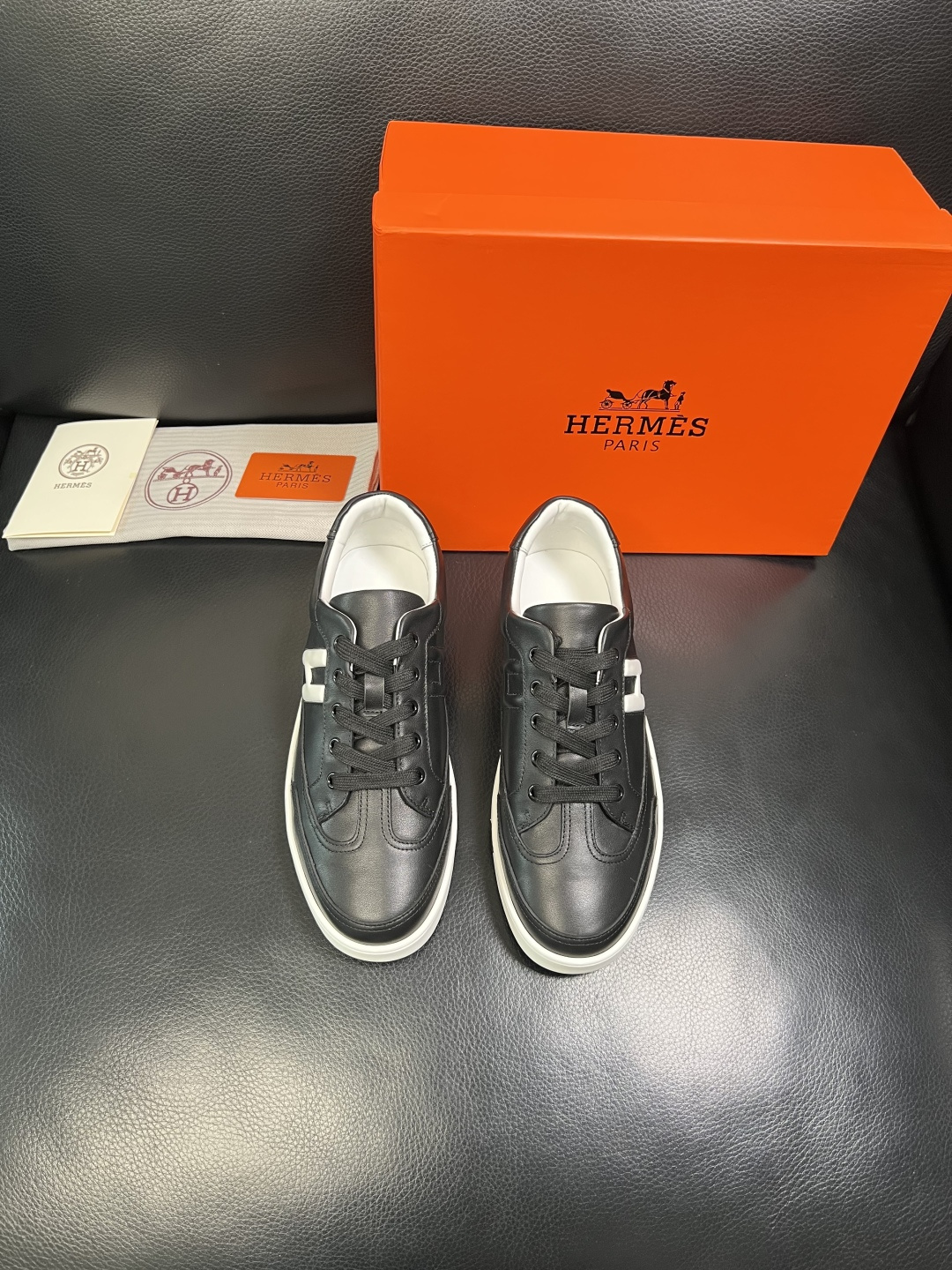 Hermes 高品质 顶级工艺品 爱马仕 专柜同步发售原厂配置，意大利进口原版牛皮面料，高品质拼接工艺，
