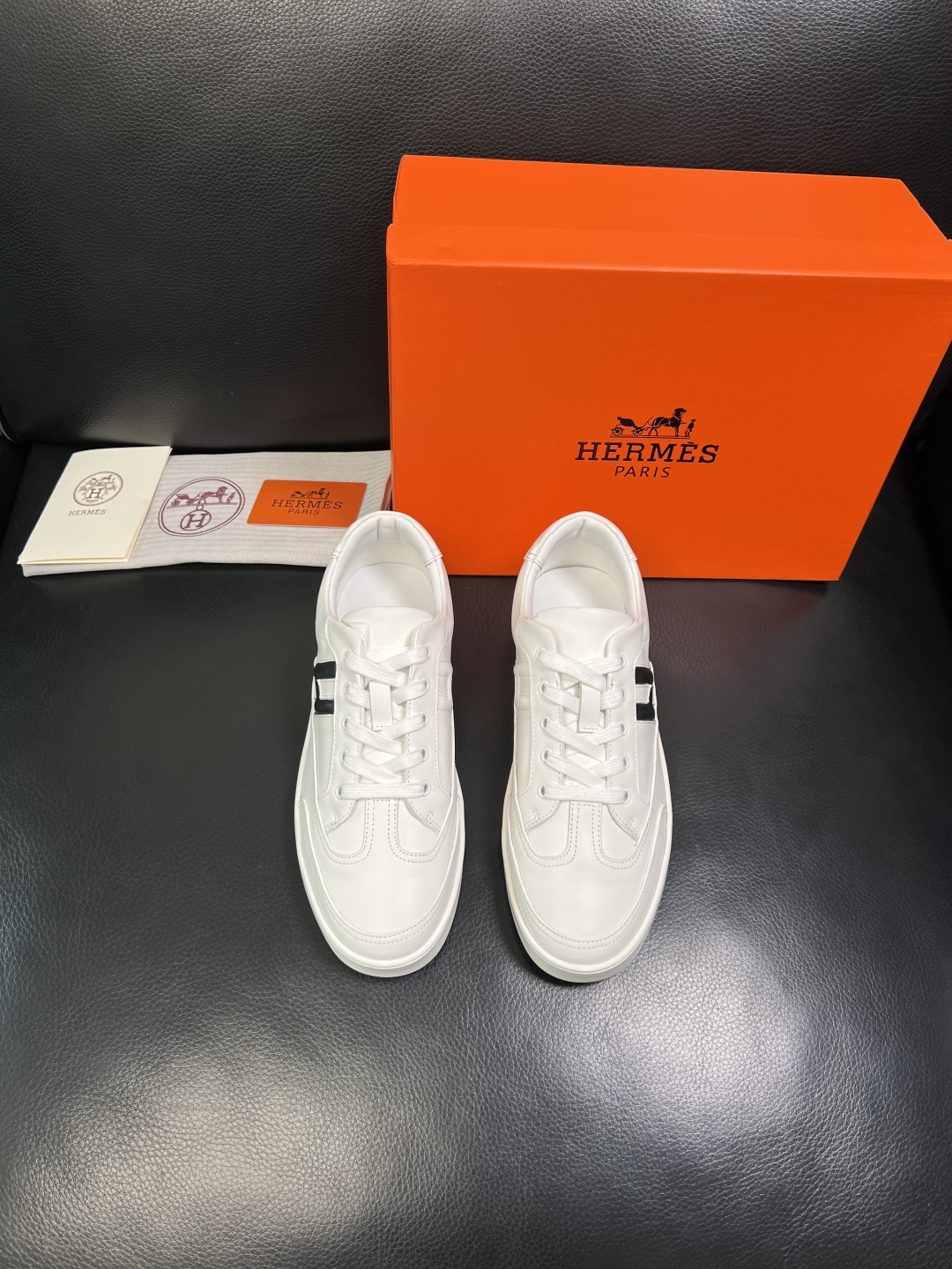 Hermes 高品质 顶级工艺品 爱马仕 专柜同步发售原厂配置，意大利进口原版牛皮面料，高品质拼接工艺，