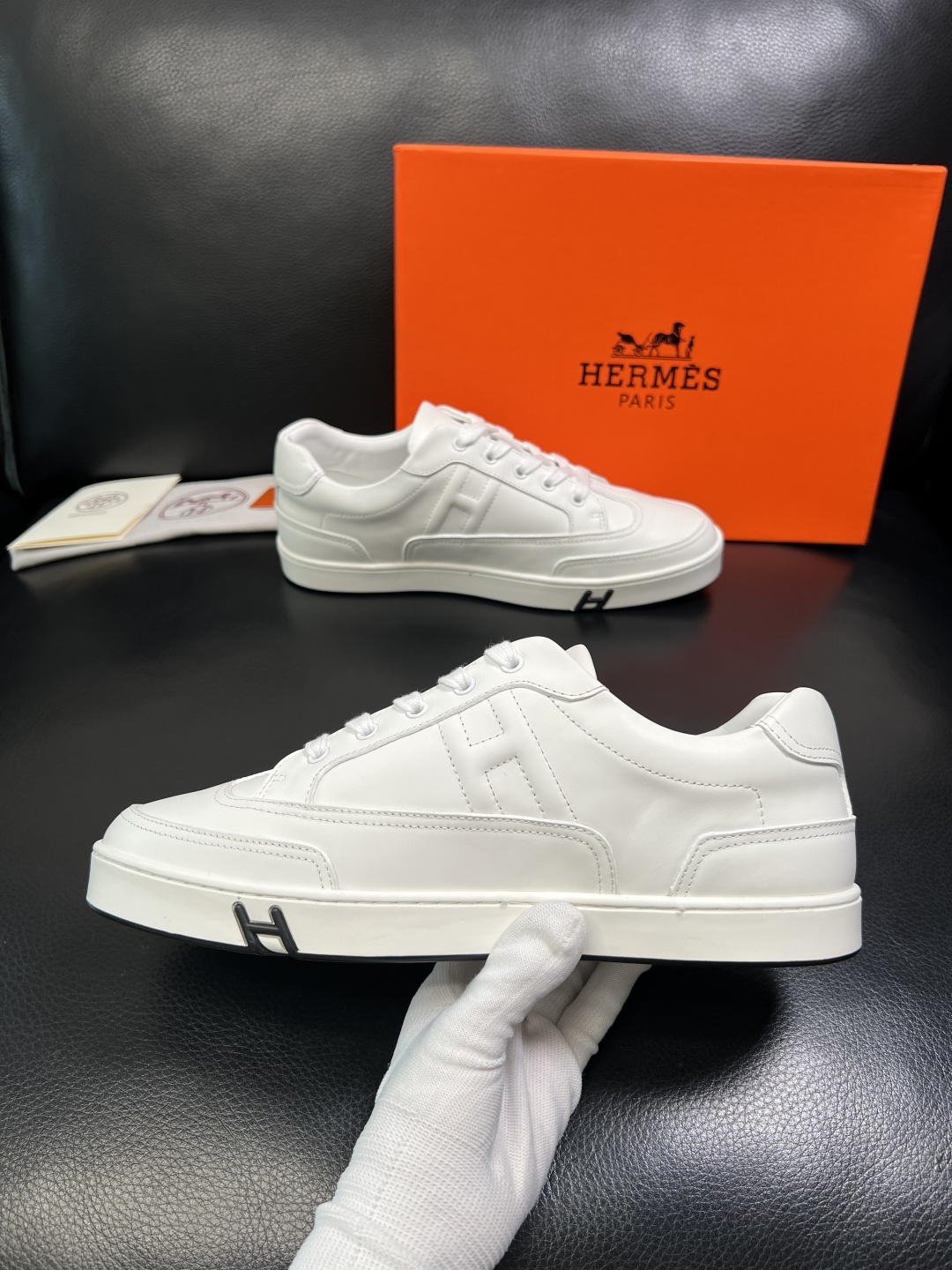 Hermes 高品质 顶级工艺品 爱马仕 专柜同步发售原厂配置，意大利进口原版牛皮面料，高品质拼接工艺，