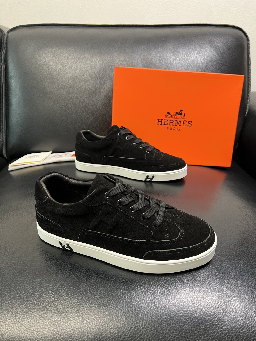 Hermes 高品质 顶级工艺品 爱马仕 专柜同步发售原厂配置，意大利进口原版牛皮面料，高品质拼接工艺，